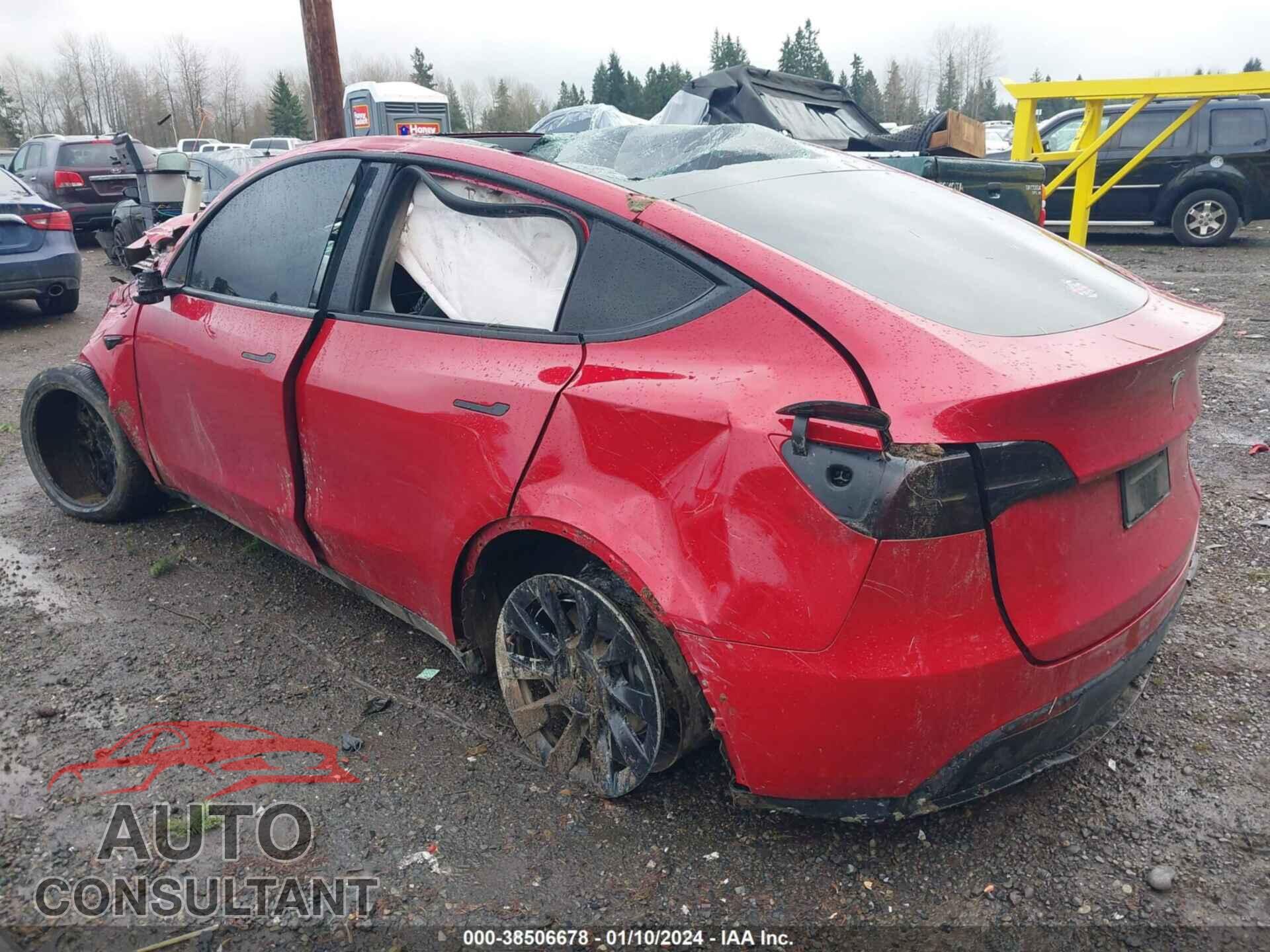 TESLA MODEL Y 2020 - 5YJYGDEEXLF008848