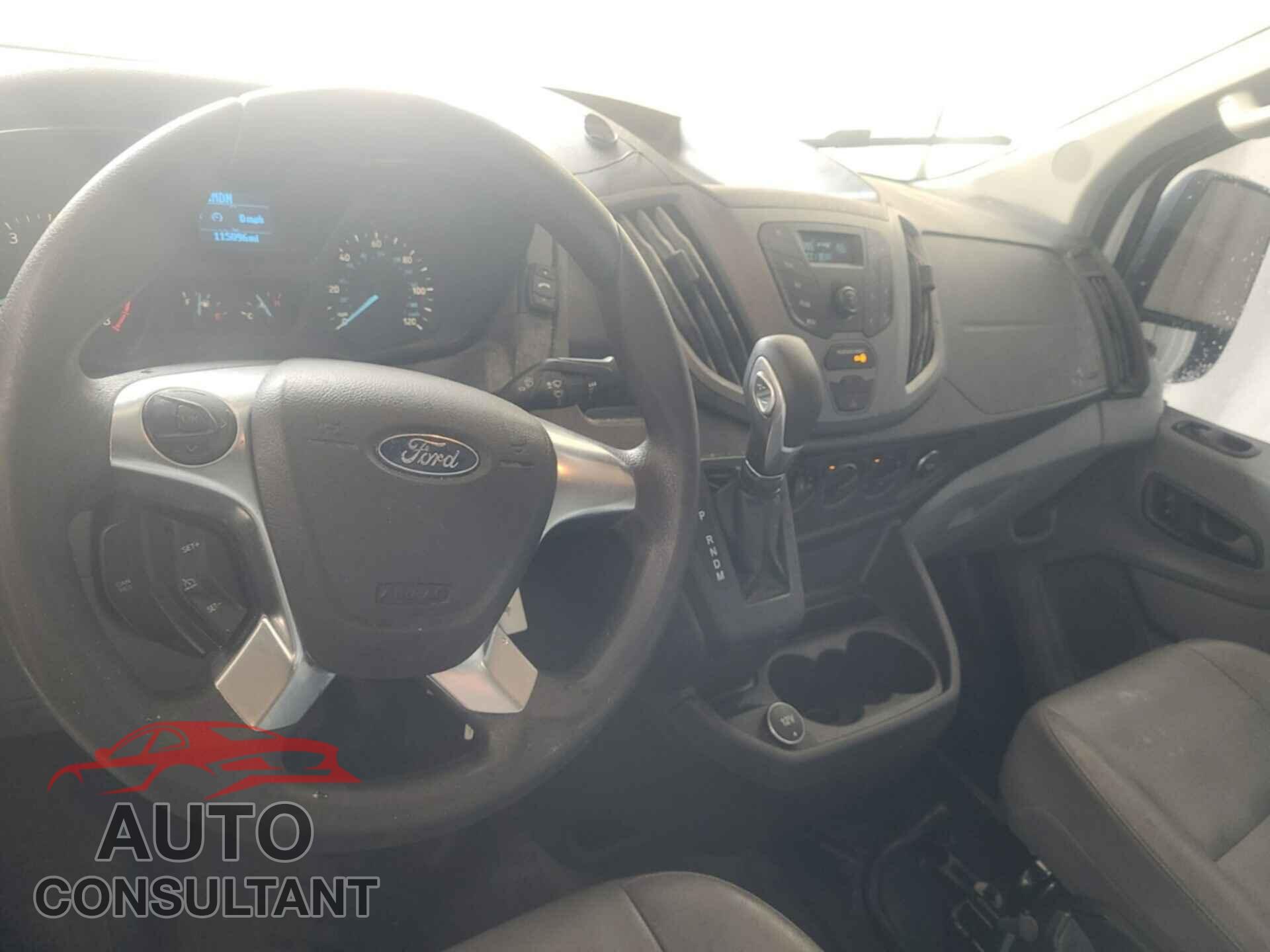 FORD TRANSIT 2017 - 1FTYR2CM5HKB06477