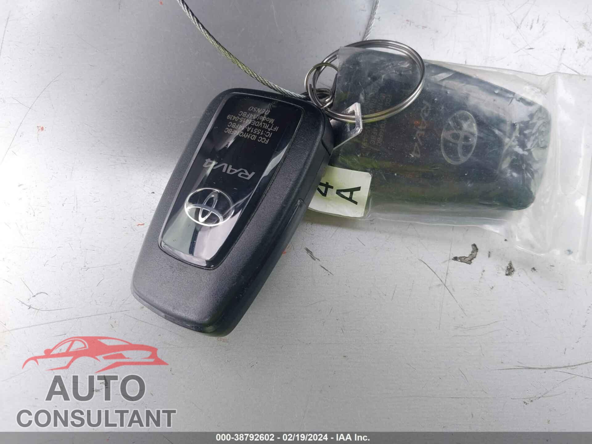 TOYOTA RAV4 2019 - JTMC1RFV0KD005566