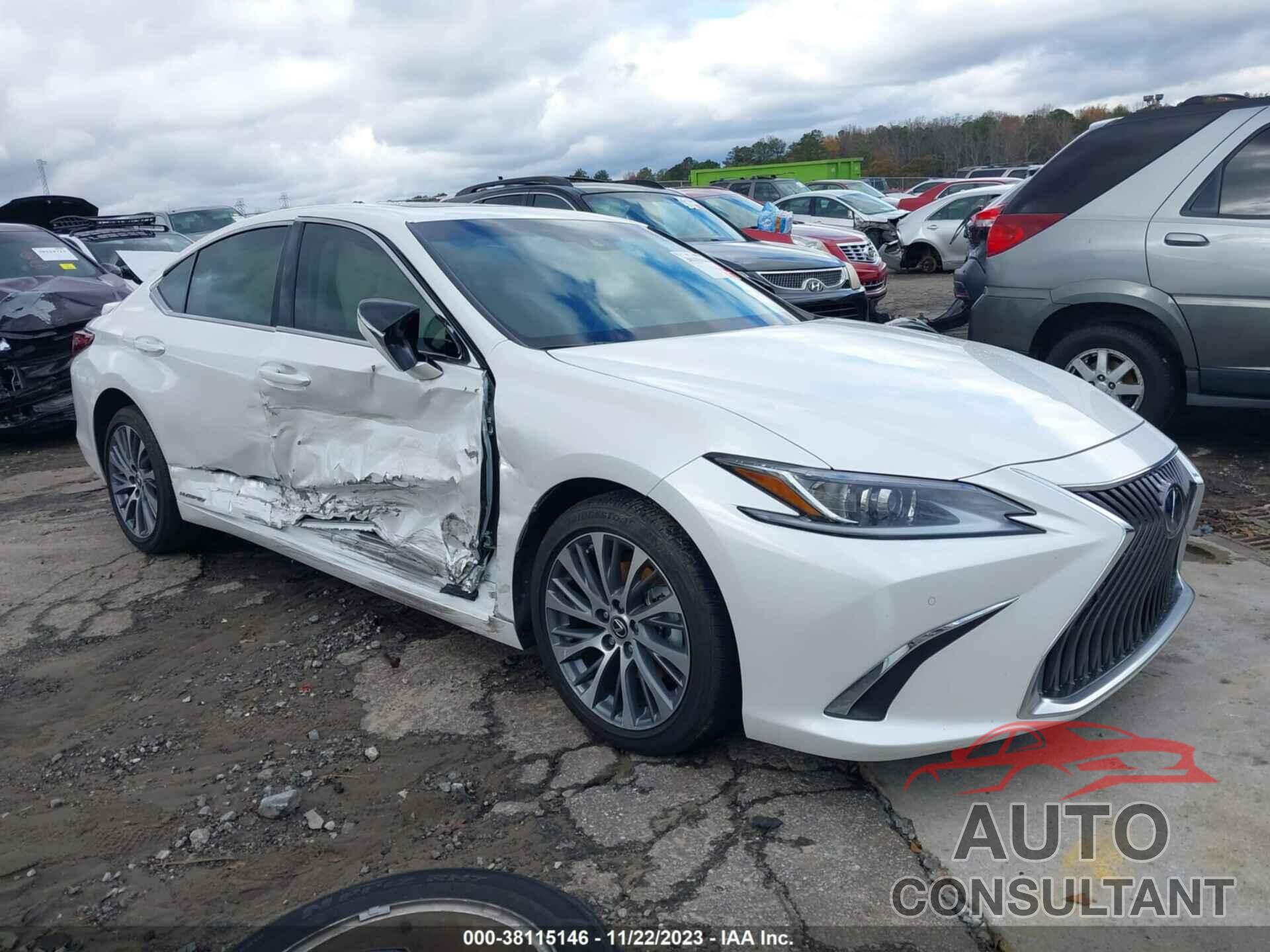LEXUS ES 300H 2021 - 58ADA1C19MU012000