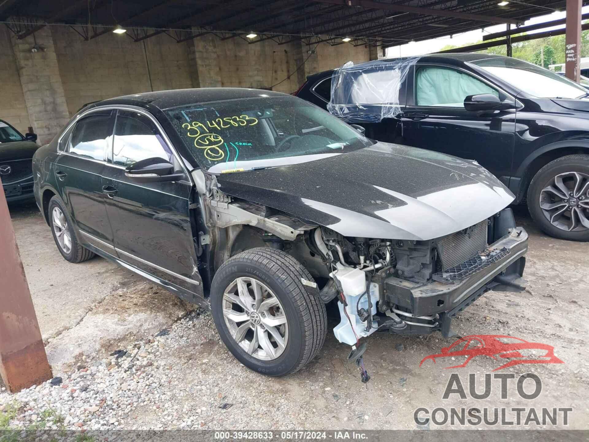 VOLKSWAGEN PASSAT 2016 - 1VWAT7A37GC053930