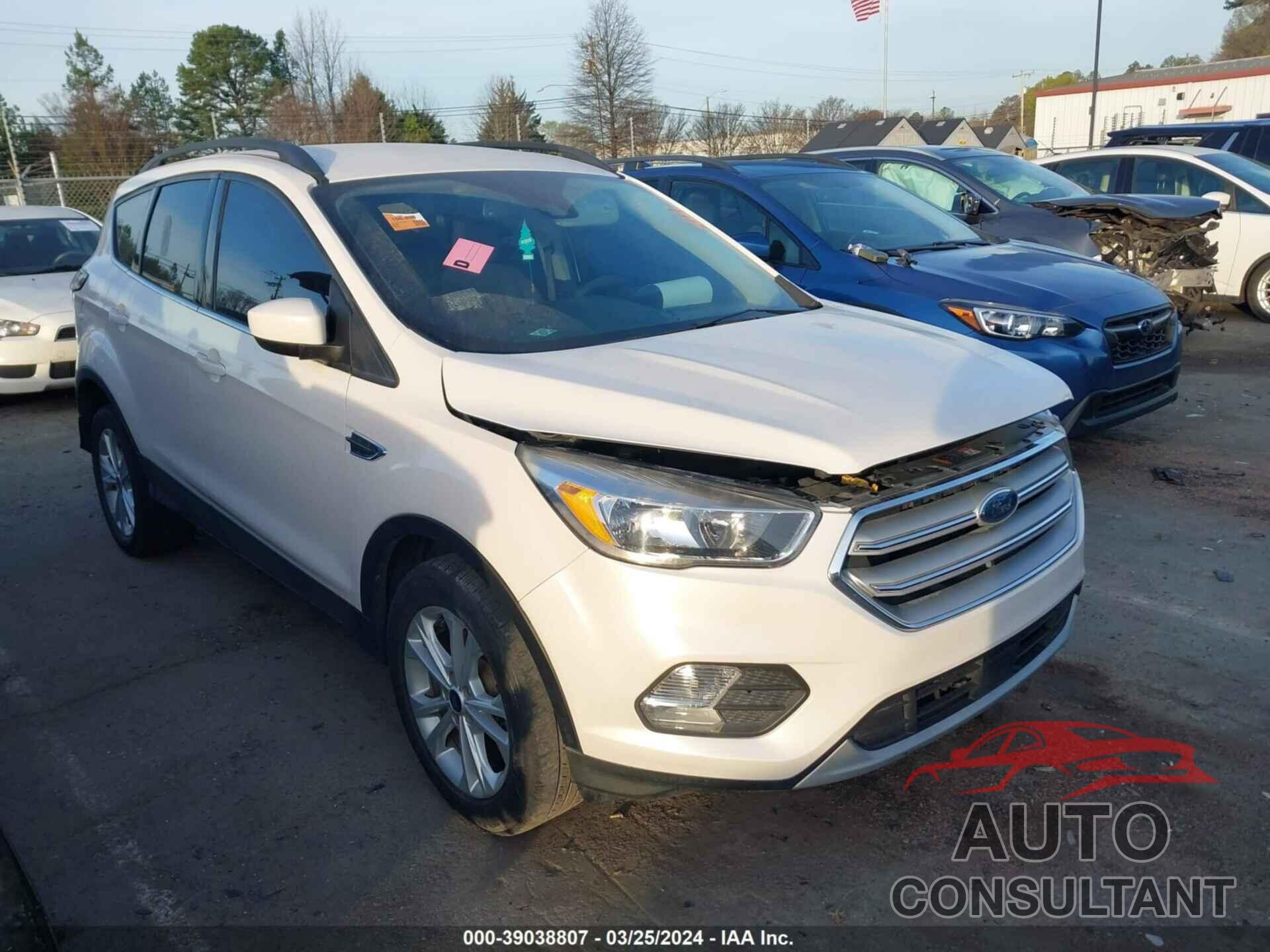 FORD ESCAPE 2018 - 1FMCU0GD7JUD25888