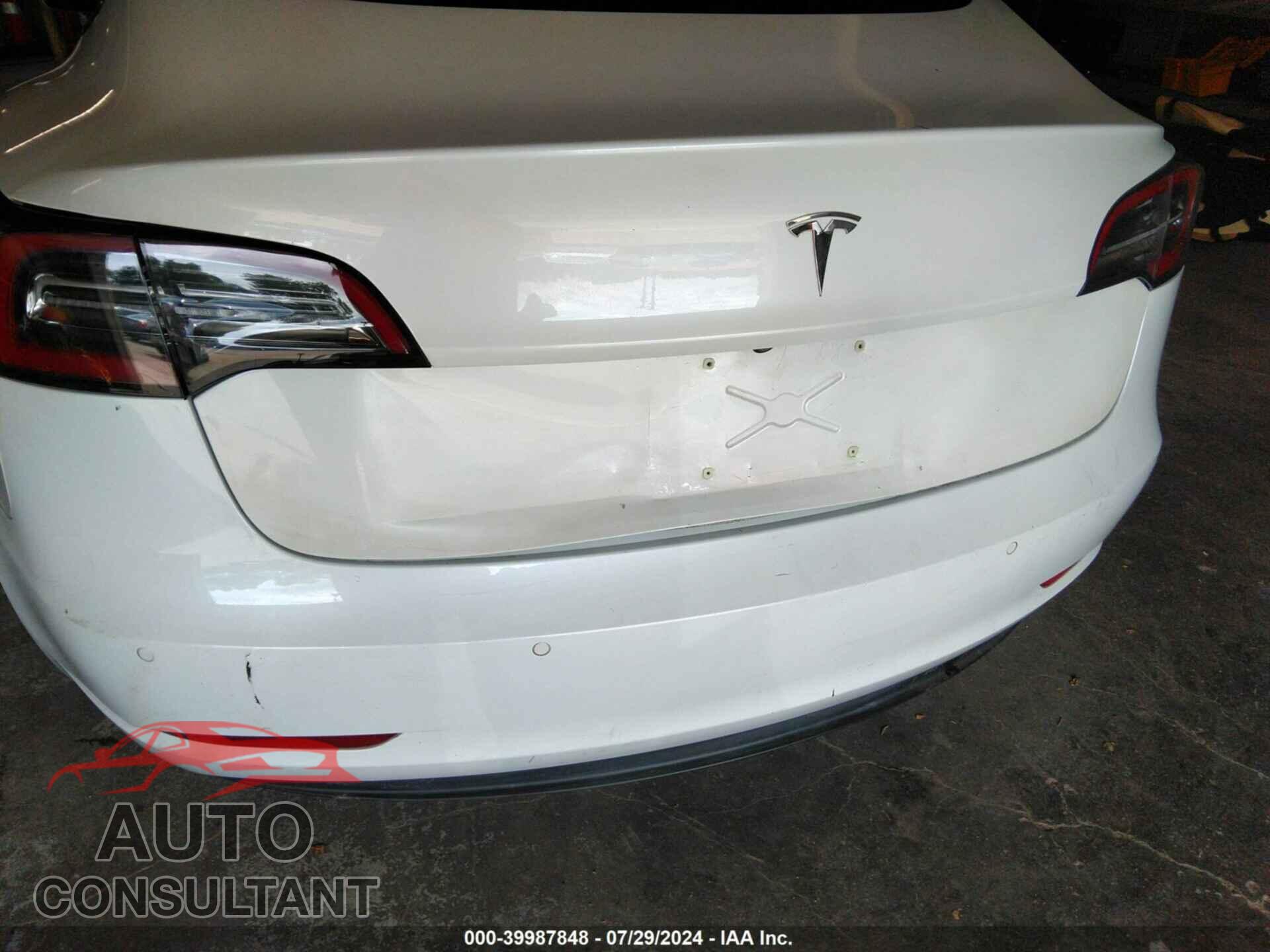 TESLA MODEL 3 2017 - 5YJ3E1EA7HF003125