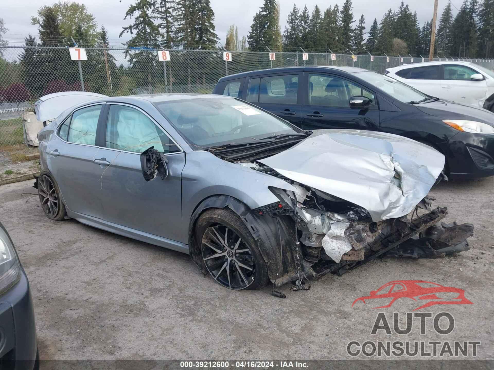 TOYOTA CAMRY 2023 - 4T1G11AK3PU792452