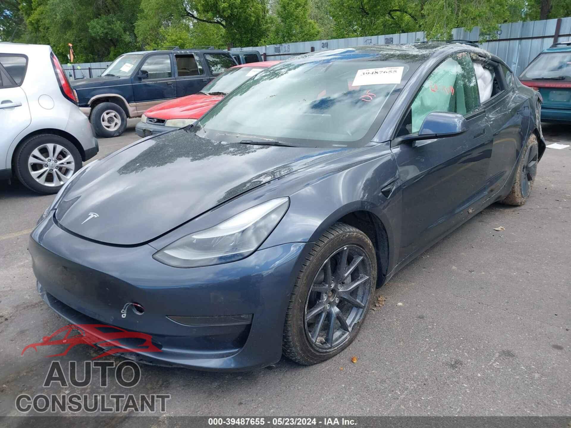 TESLA MODEL 3 2022 - 5YJ3E1EB7NF180164