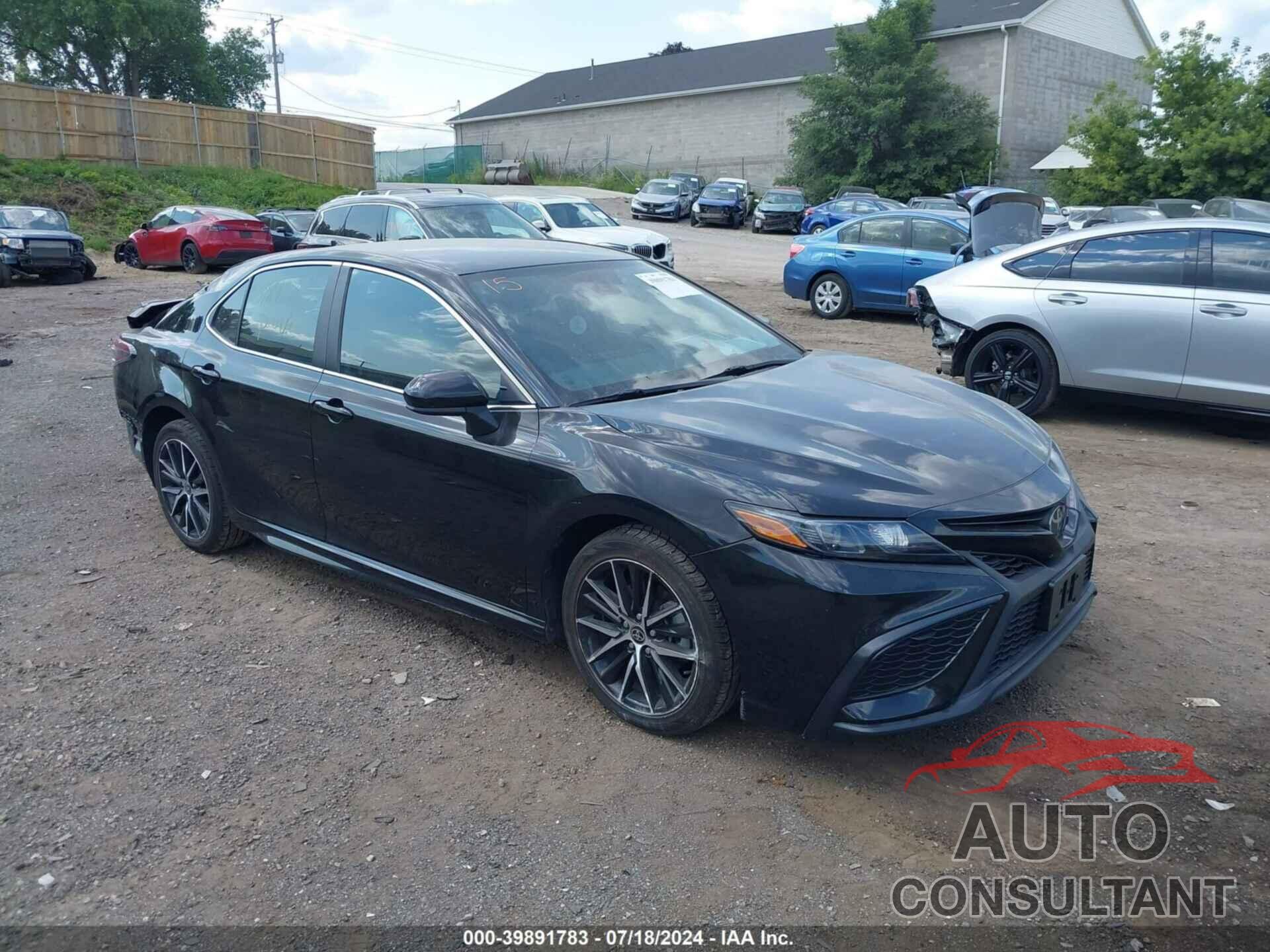 TOYOTA CAMRY 2021 - 4T1G11AK2MU480862