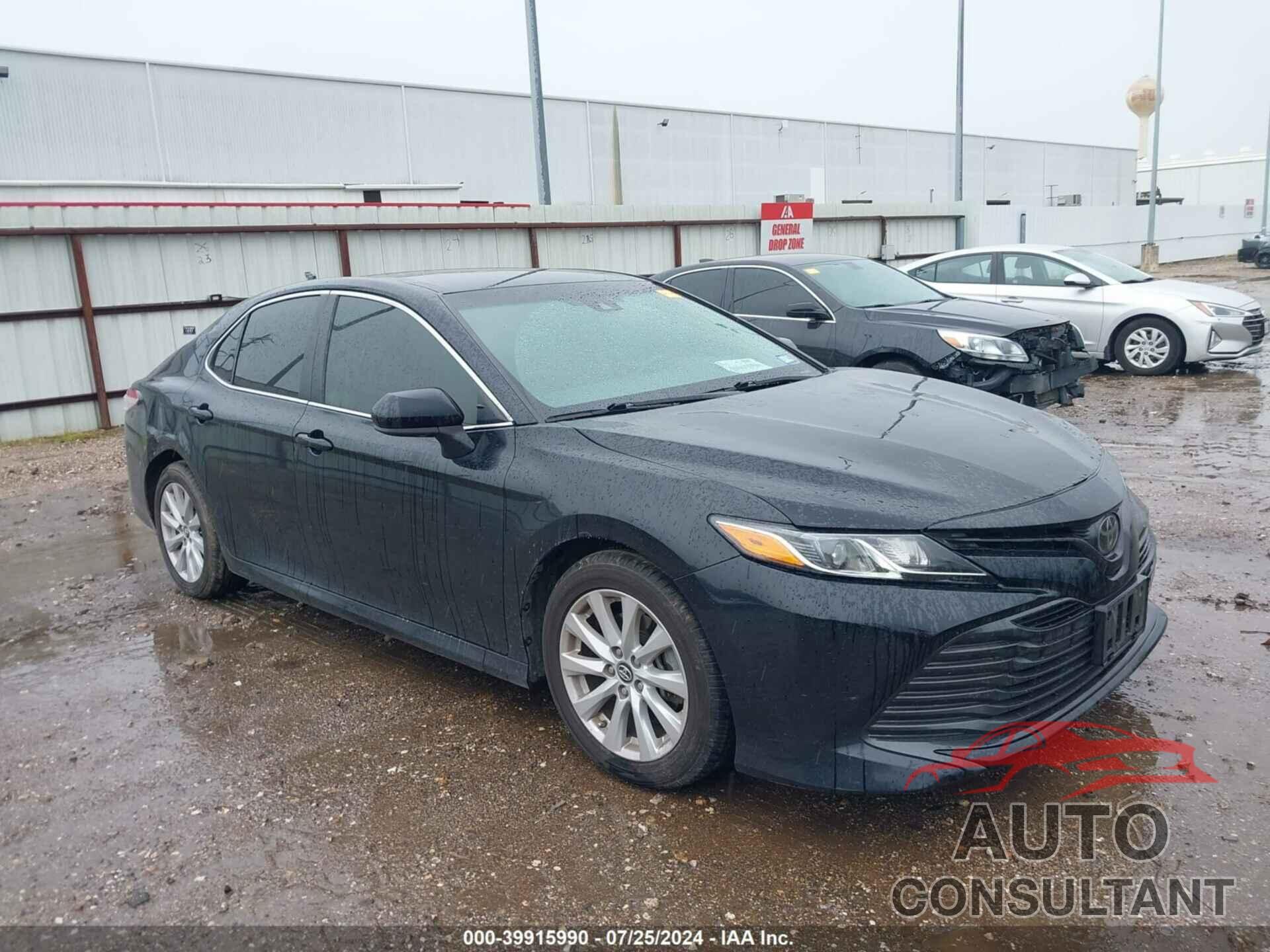 TOYOTA CAMRY 2018 - 4T1B11HK8JU113752