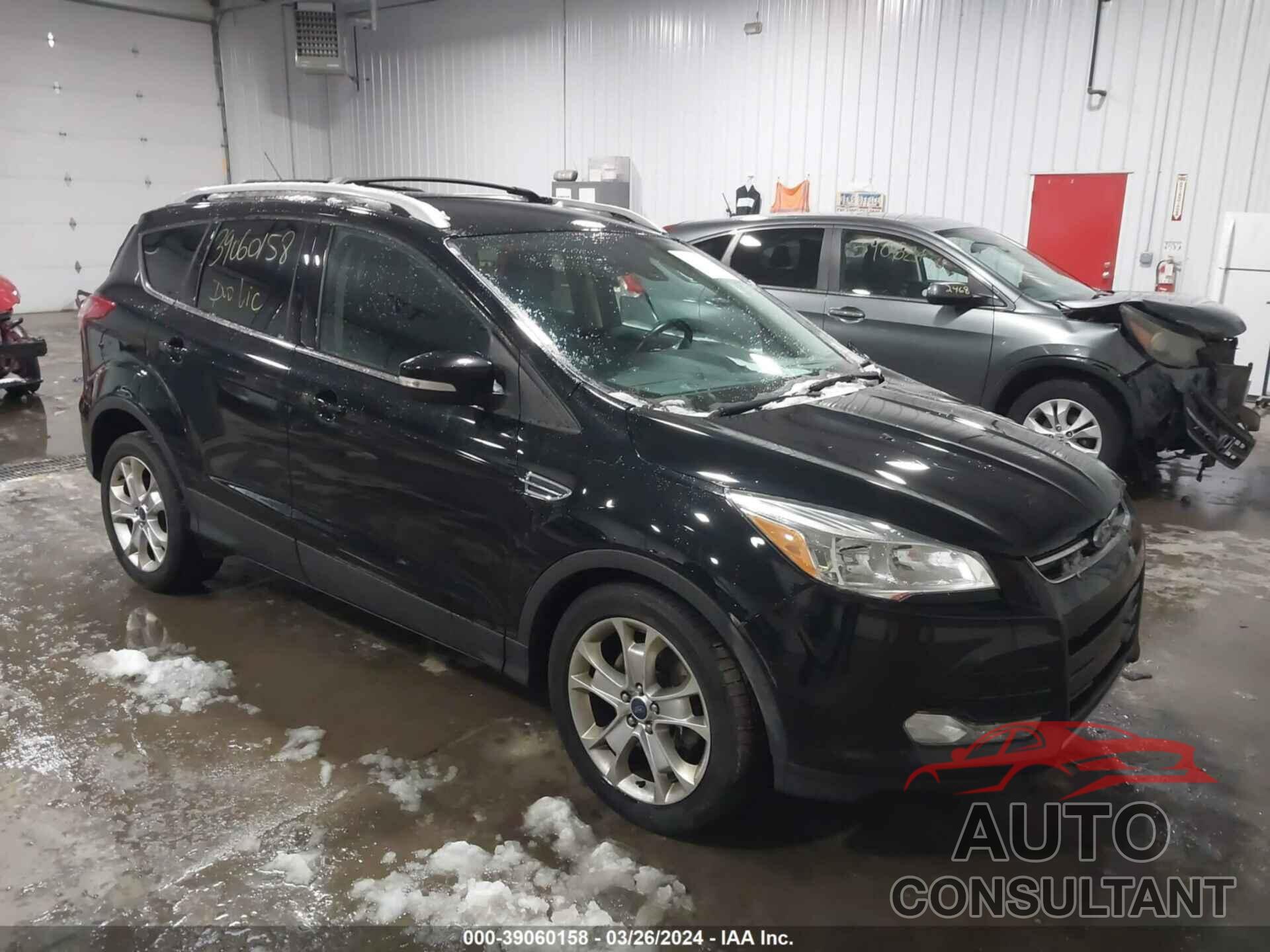 FORD ESCAPE 2016 - 1FMCU9J98GUC27518