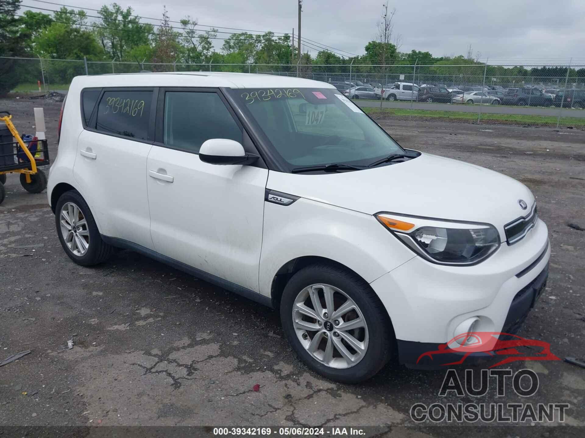 KIA SOUL 2018 - KNDJP3A5XJ7528813