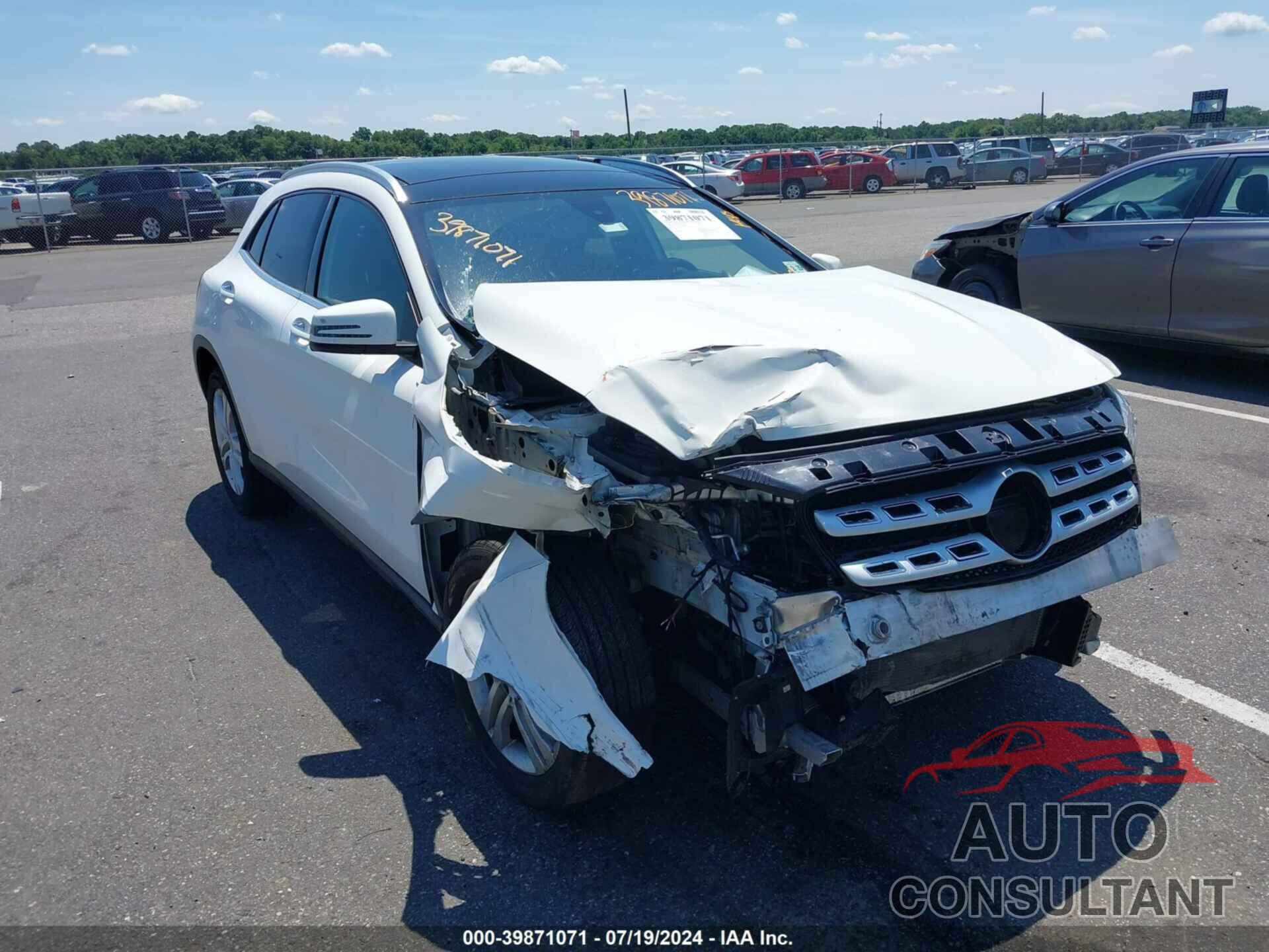 MERCEDES-BENZ GLA 250 2020 - W1NTG4GB9LU029588