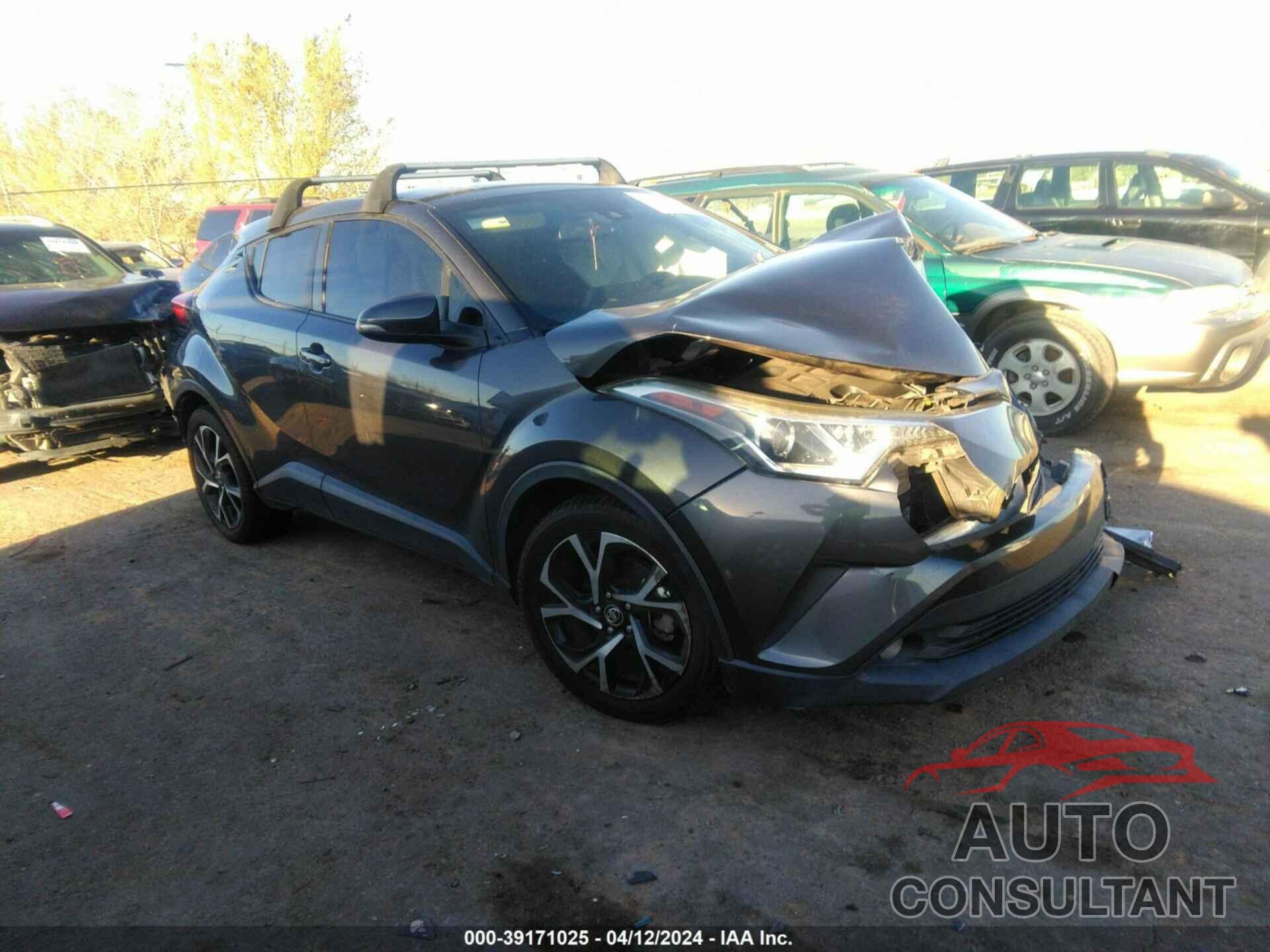 TOYOTA C-HR 2018 - NMTKHMBX0JR017848