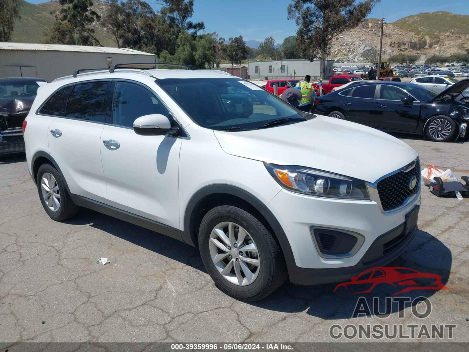 KIA SORENTO 2016 - 5XYPG4A32GG107078