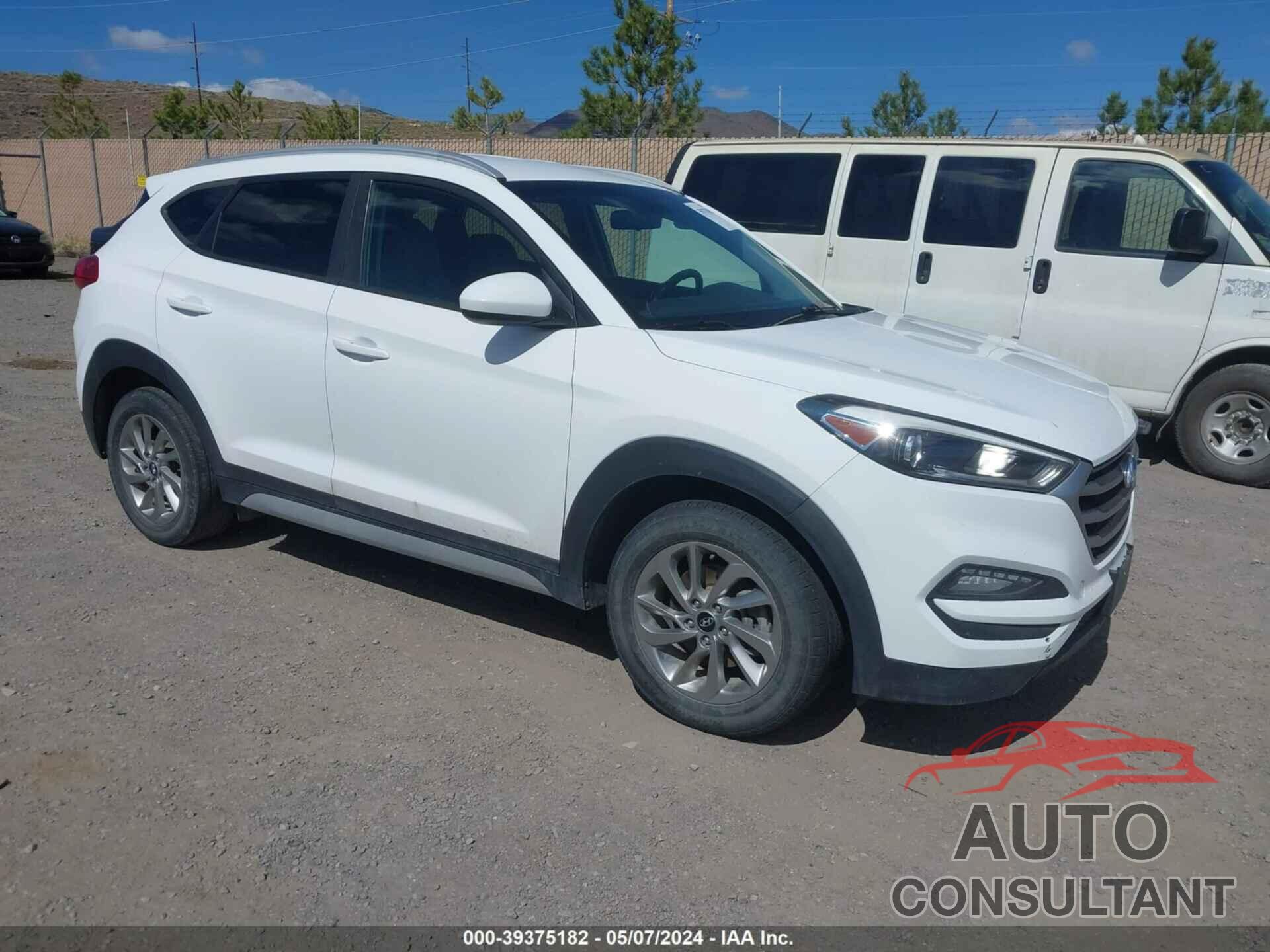 HYUNDAI TUCSON 2018 - KM8J3CA44JU709373