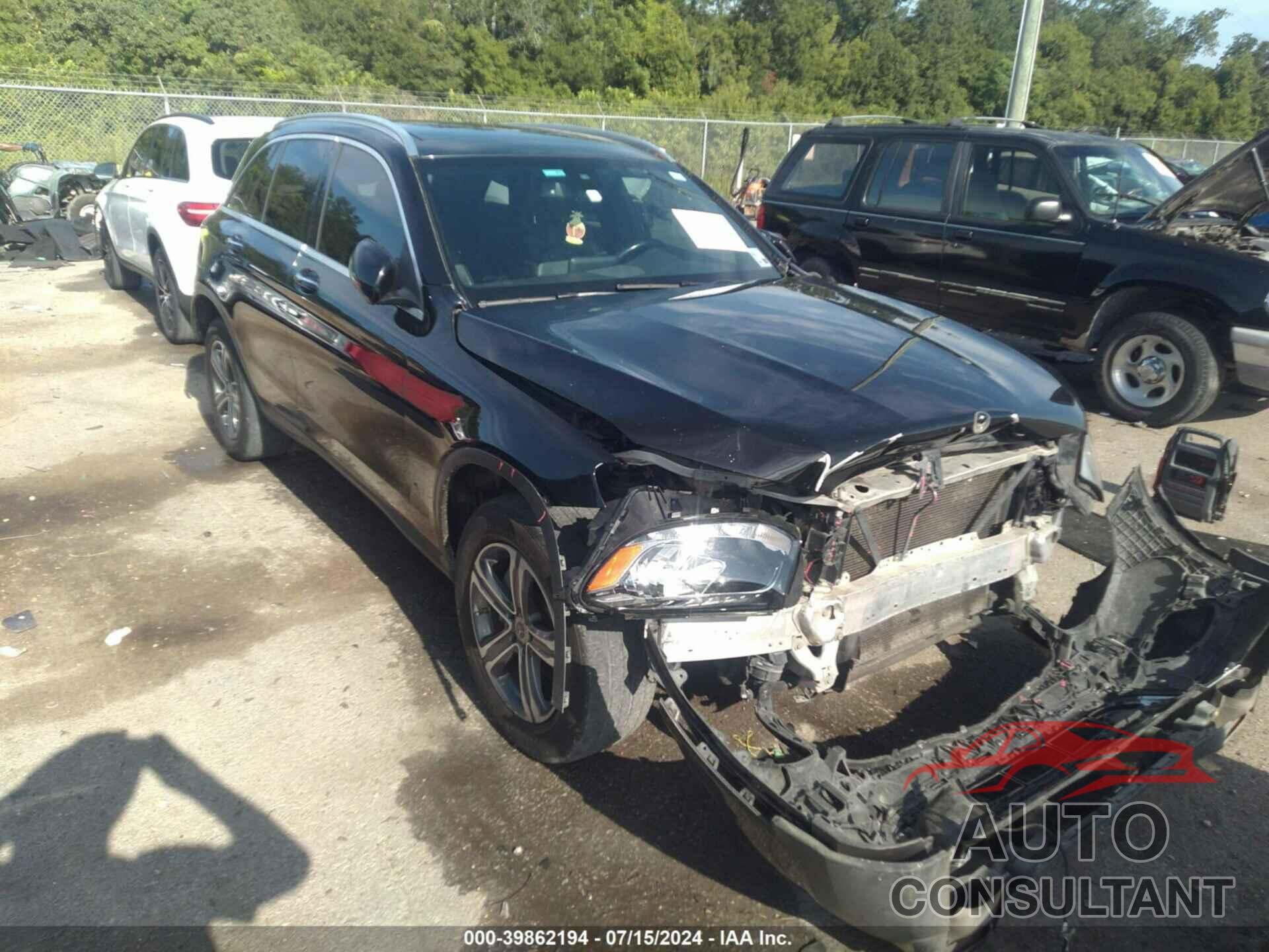 MERCEDES-BENZ GLC 300 2017 - WDC0G4KB3HF233102