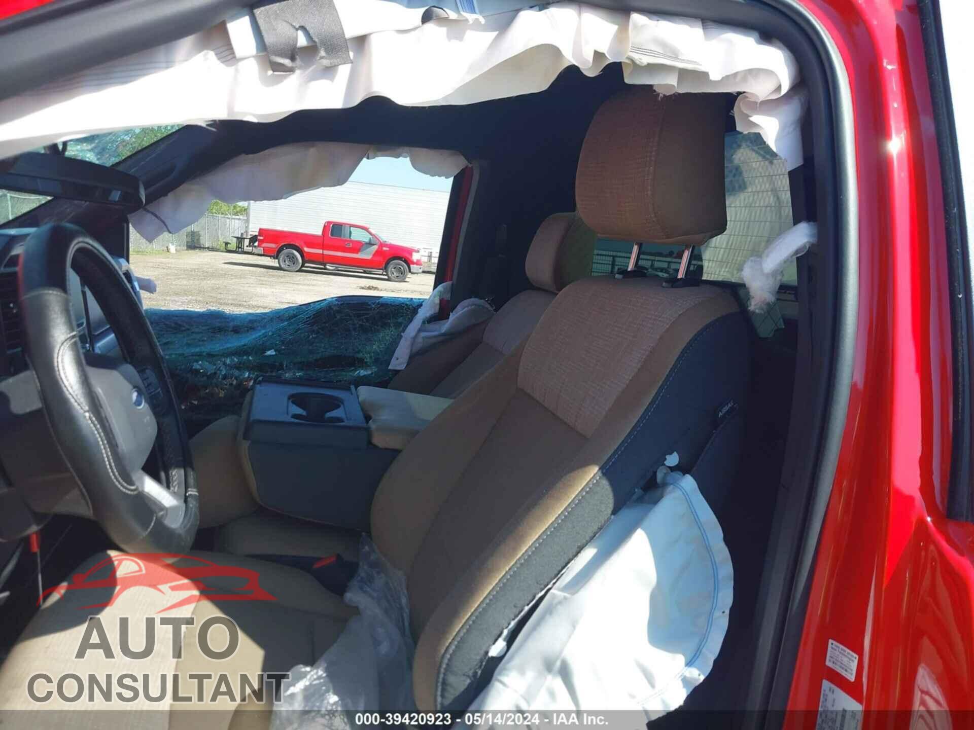 FORD F-150 2023 - 1FTMF1E50PKD58563
