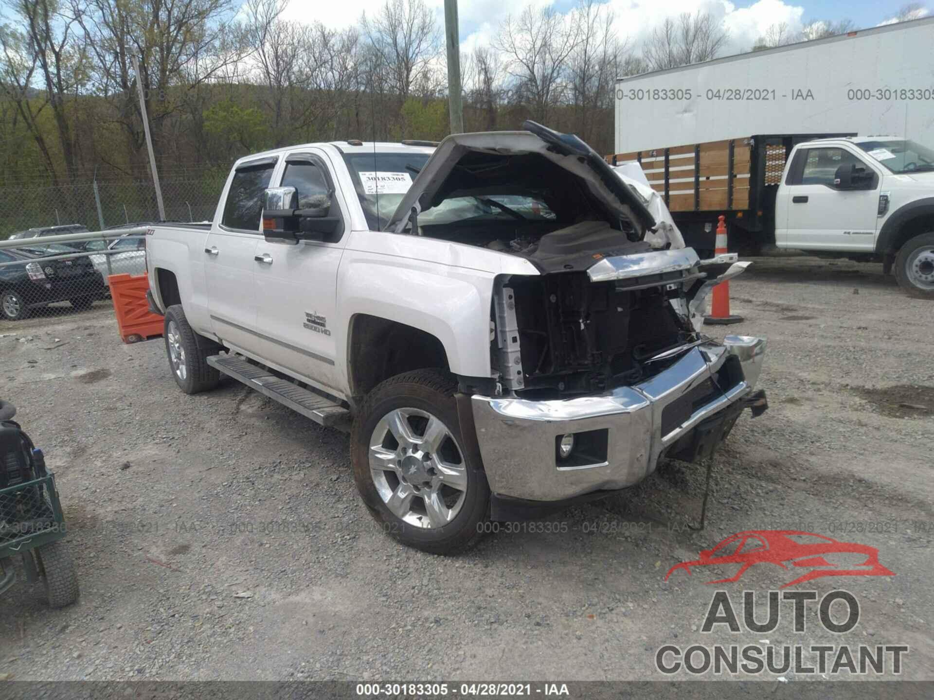 CHEVROLET SILVERADO 2500HD 2018 - 1GC1KWEY0JF221323