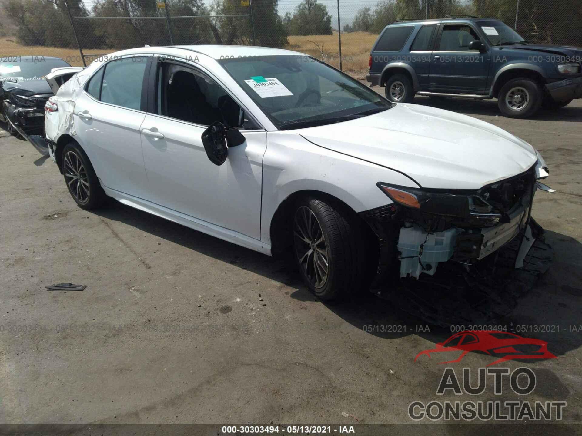 TOYOTA CAMRY 2020 - 4T1G11AK4LU940702