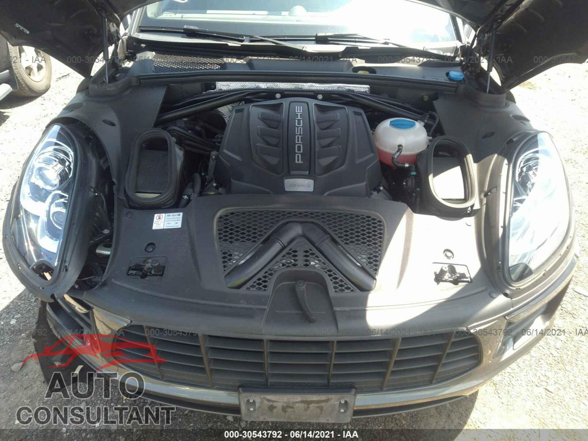 PORSCHE MACAN 2016 - WP1AB2A59GLB56968