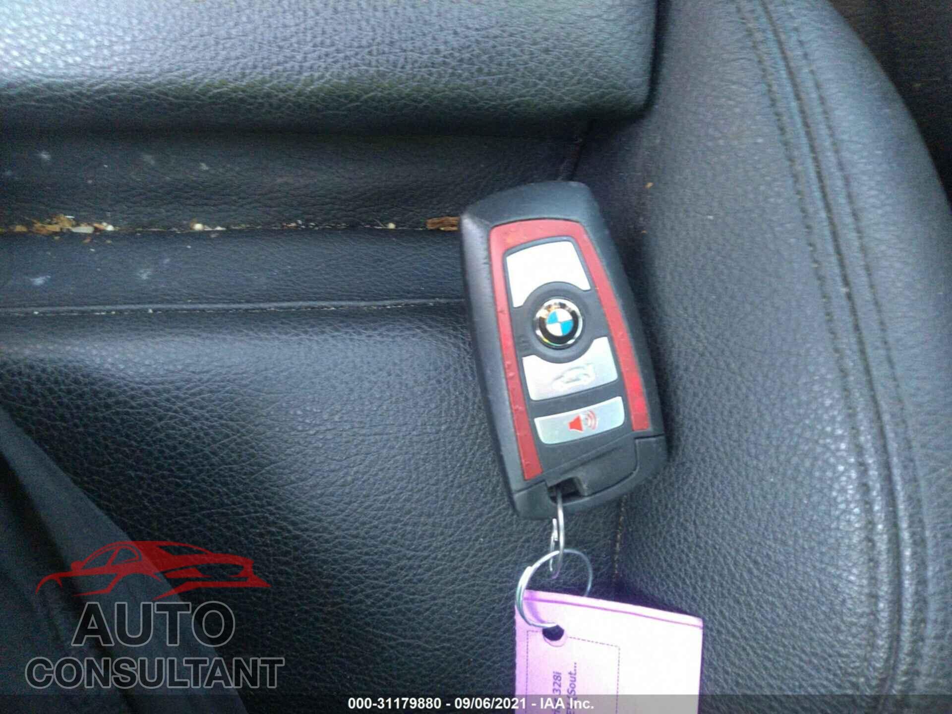 BMW 3 SERIES 2016 - WBA8E3G54GNU01441