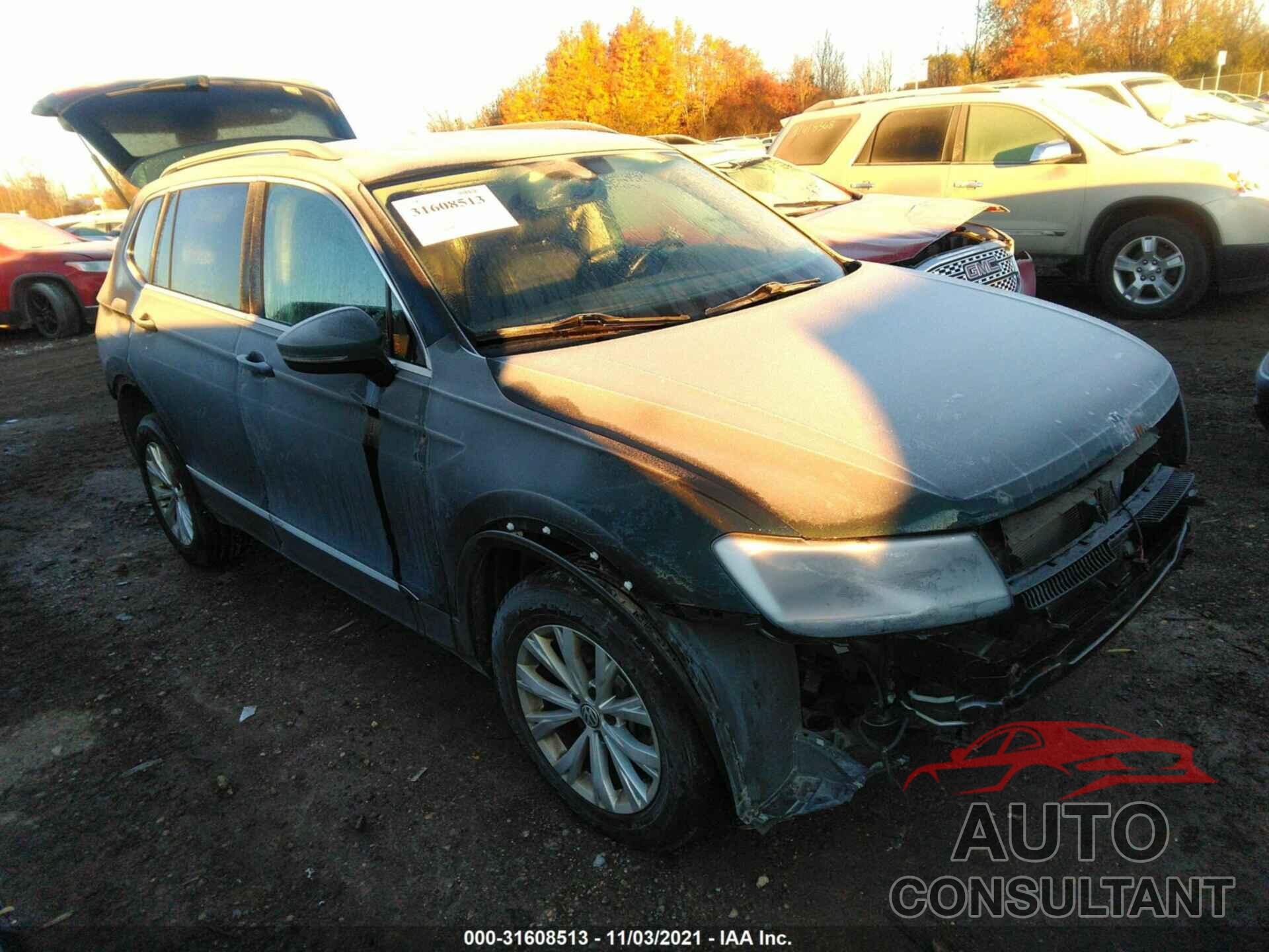 VOLKSWAGEN TIGUAN 2018 - 3VV2B7AX7JM181752