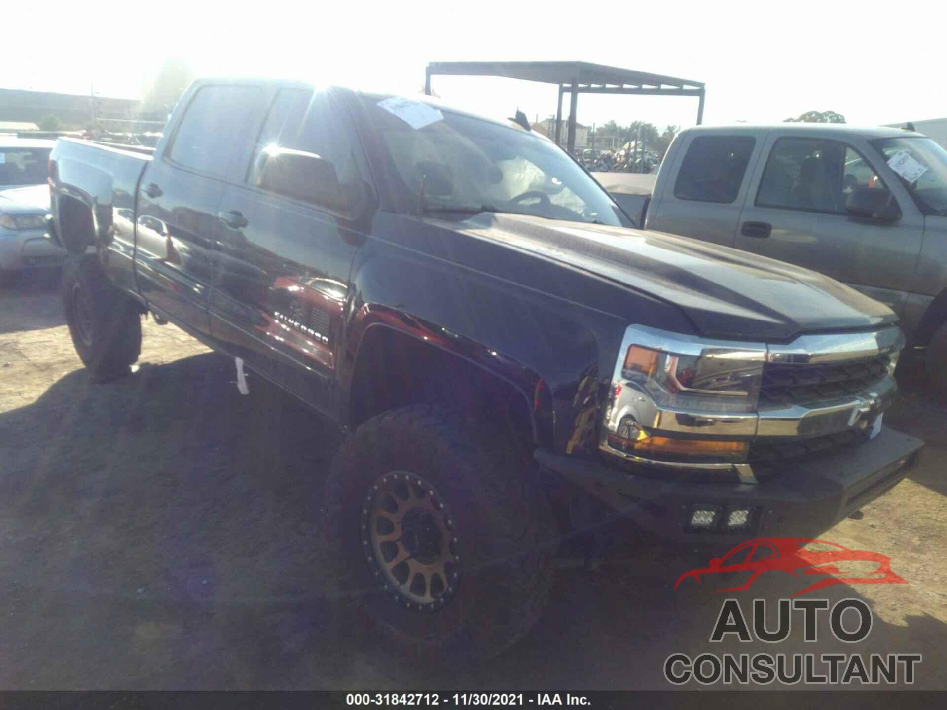 CHEVROLET SILVERADO 1500 2018 - 3GCUKREC3JG568940