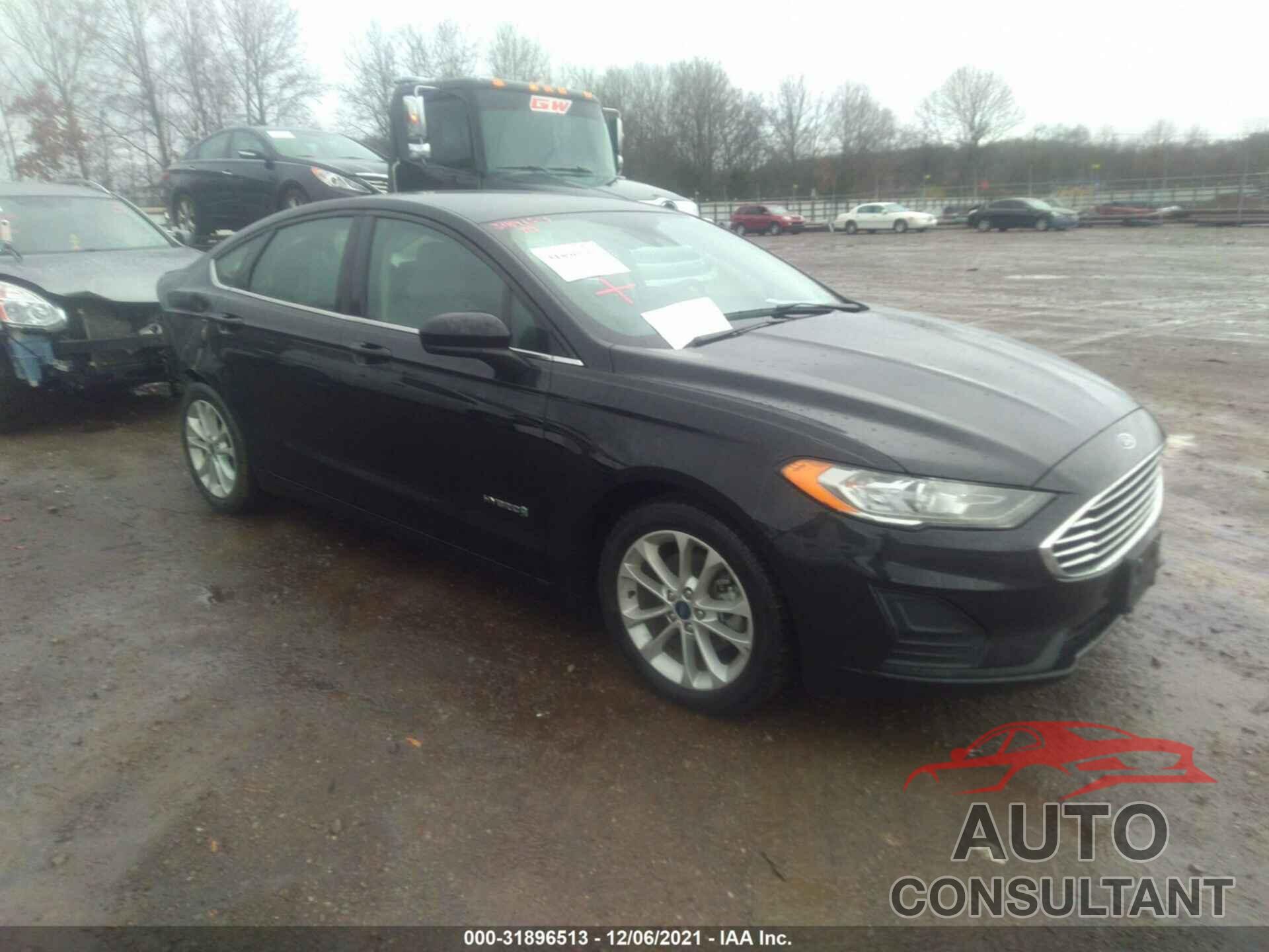 FORD FUSION HYBRID 2019 - 3FA6P0LU8KR188666