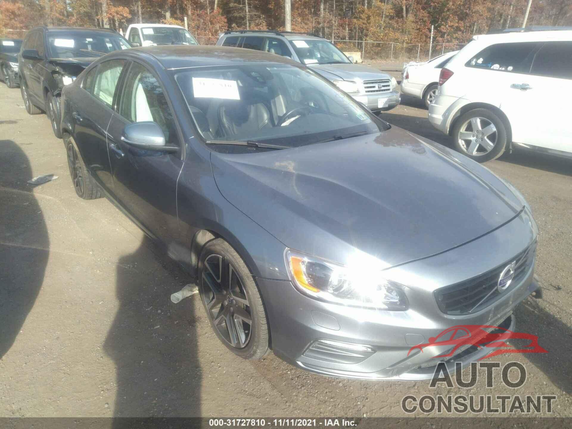 VOLVO S60 2018 - YV126MFL1J2455374