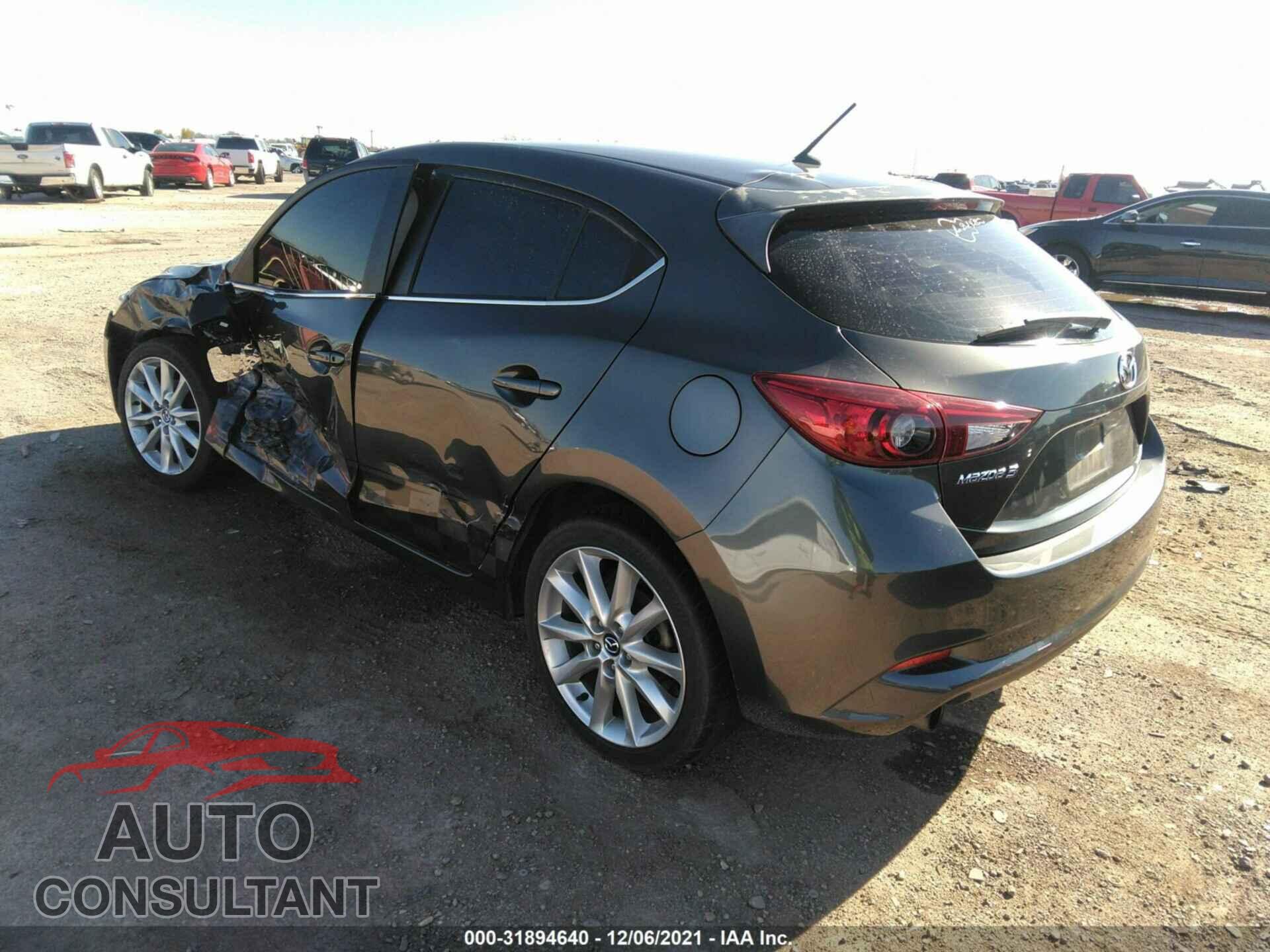 MAZDA MAZDA3 5-DOOR 2017 - 3MZBN1L77HM150508