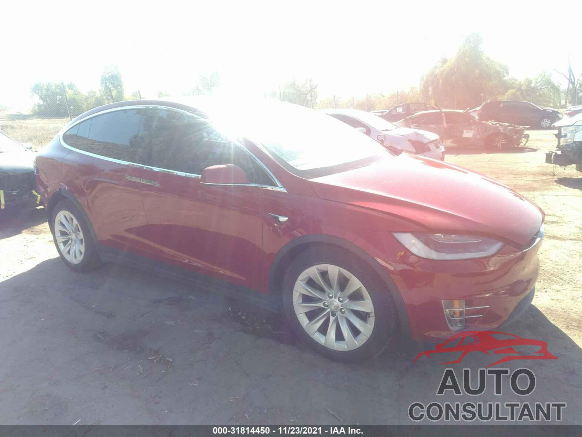 TESLA MODEL X 2019 - 5YJXCAE22KF196176