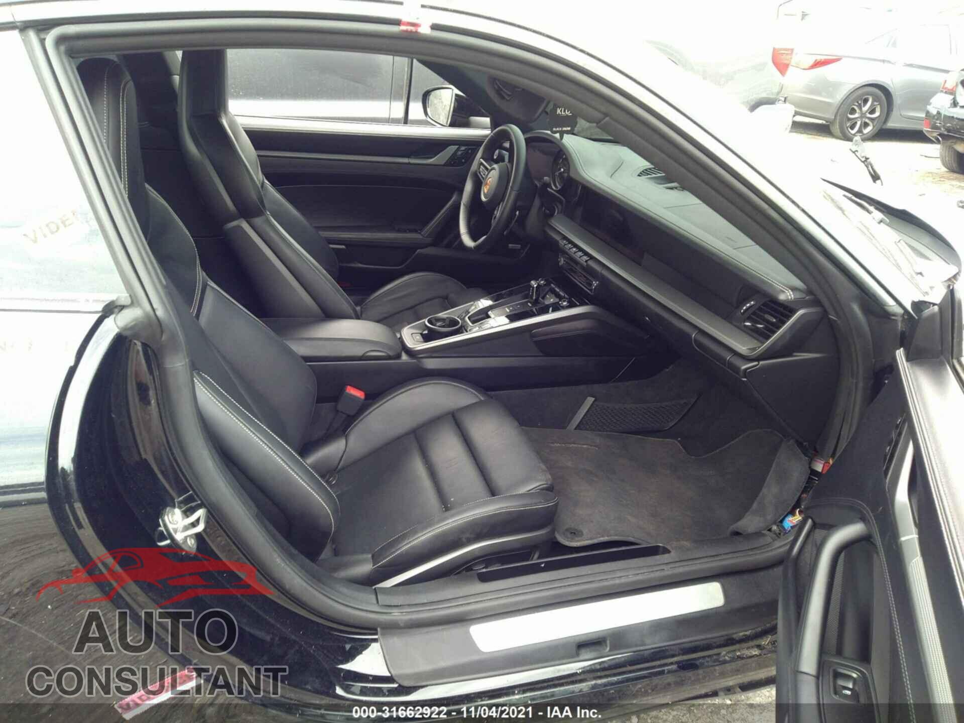 PORSCHE 911 2021 - WP0AA2A93MS205266