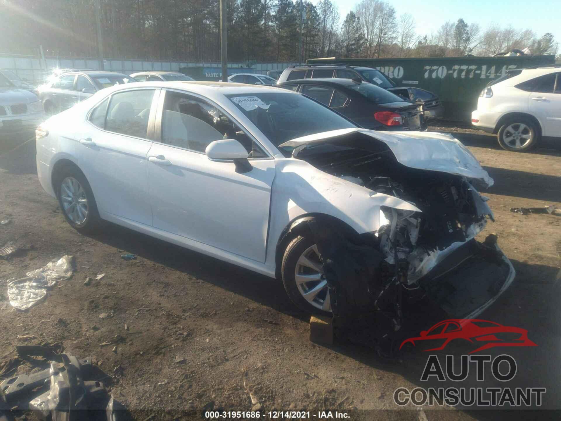 TOYOTA CAMRY 2018 - 4T1B11HK5JU514689