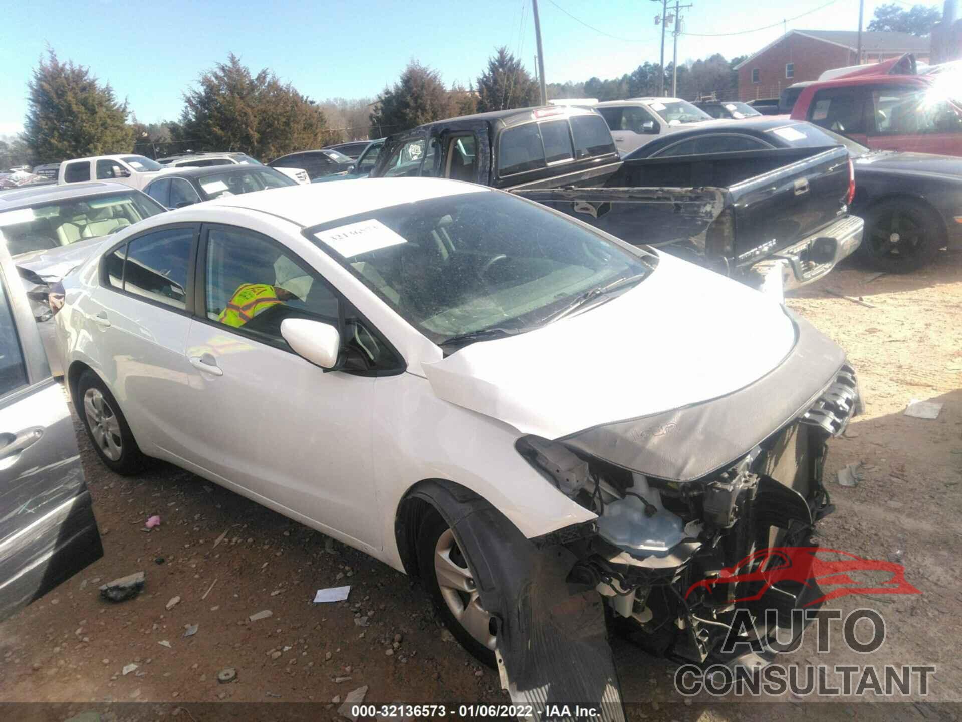 KIA FORTE 2017 - 3KPFK4A75HE096542