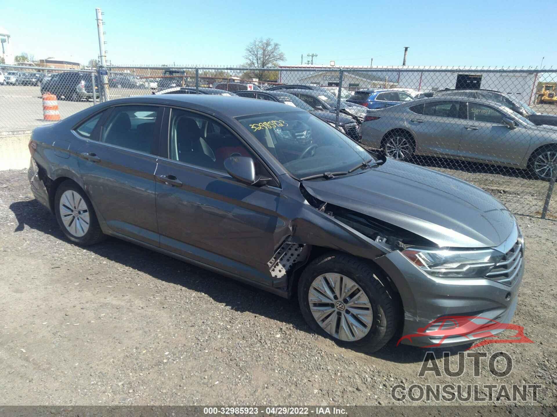 VOLKSWAGEN JETTA 2019 - 3VWN57BU2KM018478