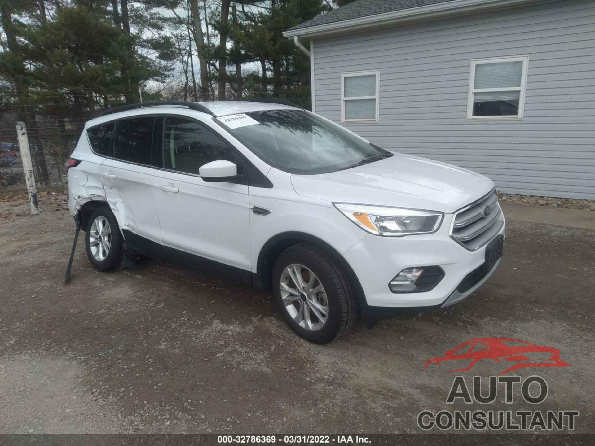 FORD ESCAPE 2018 - 1FMCU9G91JUC13586