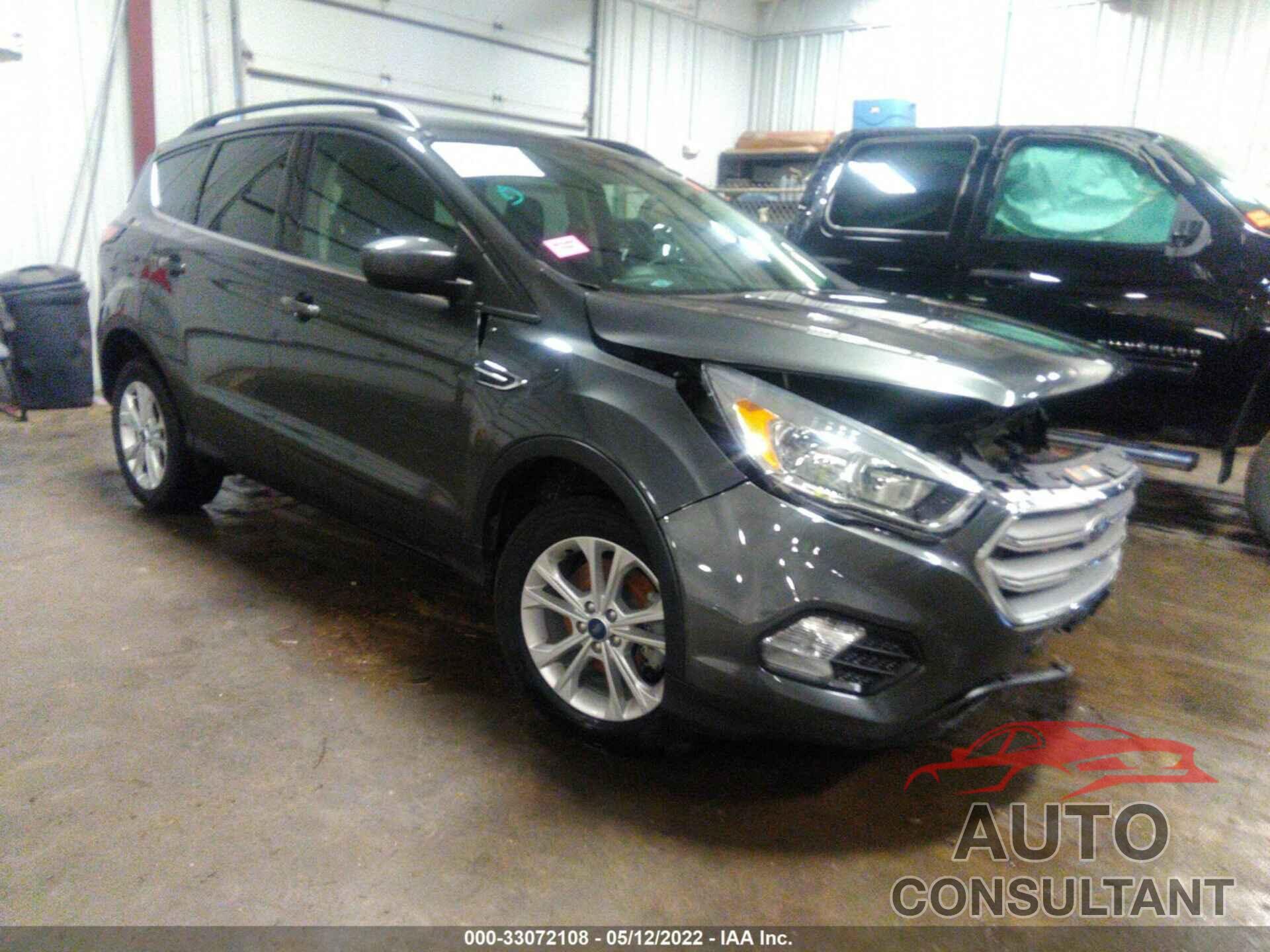 FORD ESCAPE 2018 - 1FMCU9GD0JUD48157
