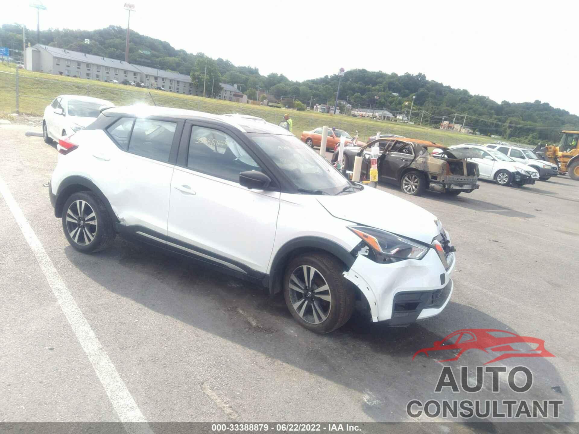 NISSAN KICKS 2018 - 3N1CP5CU1JL516086