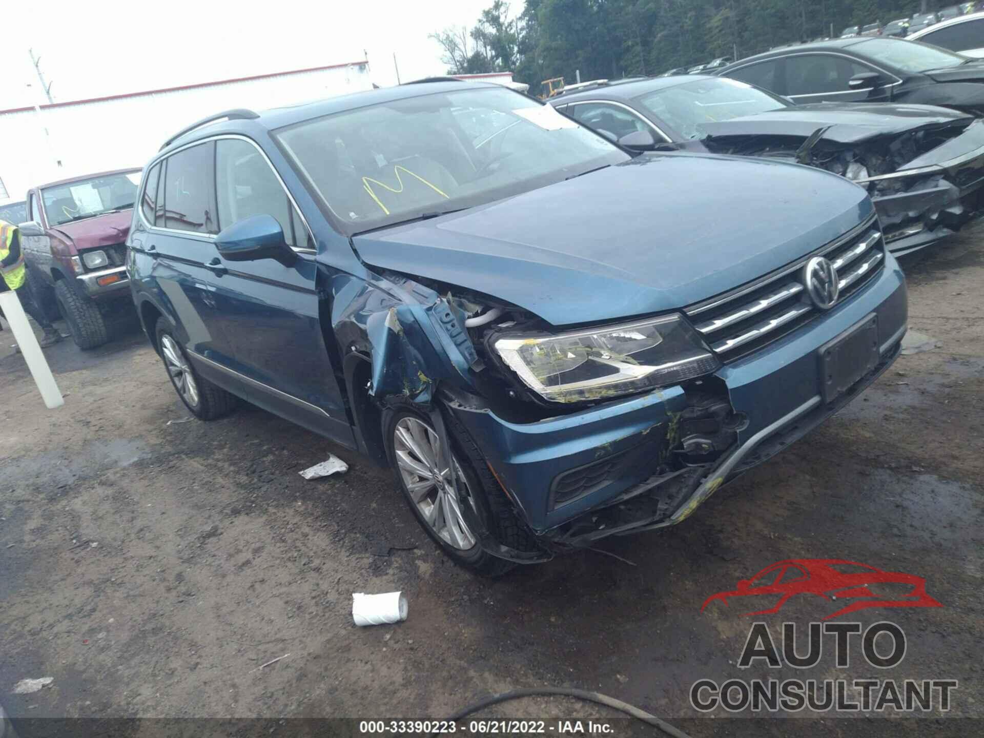 VOLKSWAGEN TIGUAN 2018 - 3VV2B7AX7JM147052