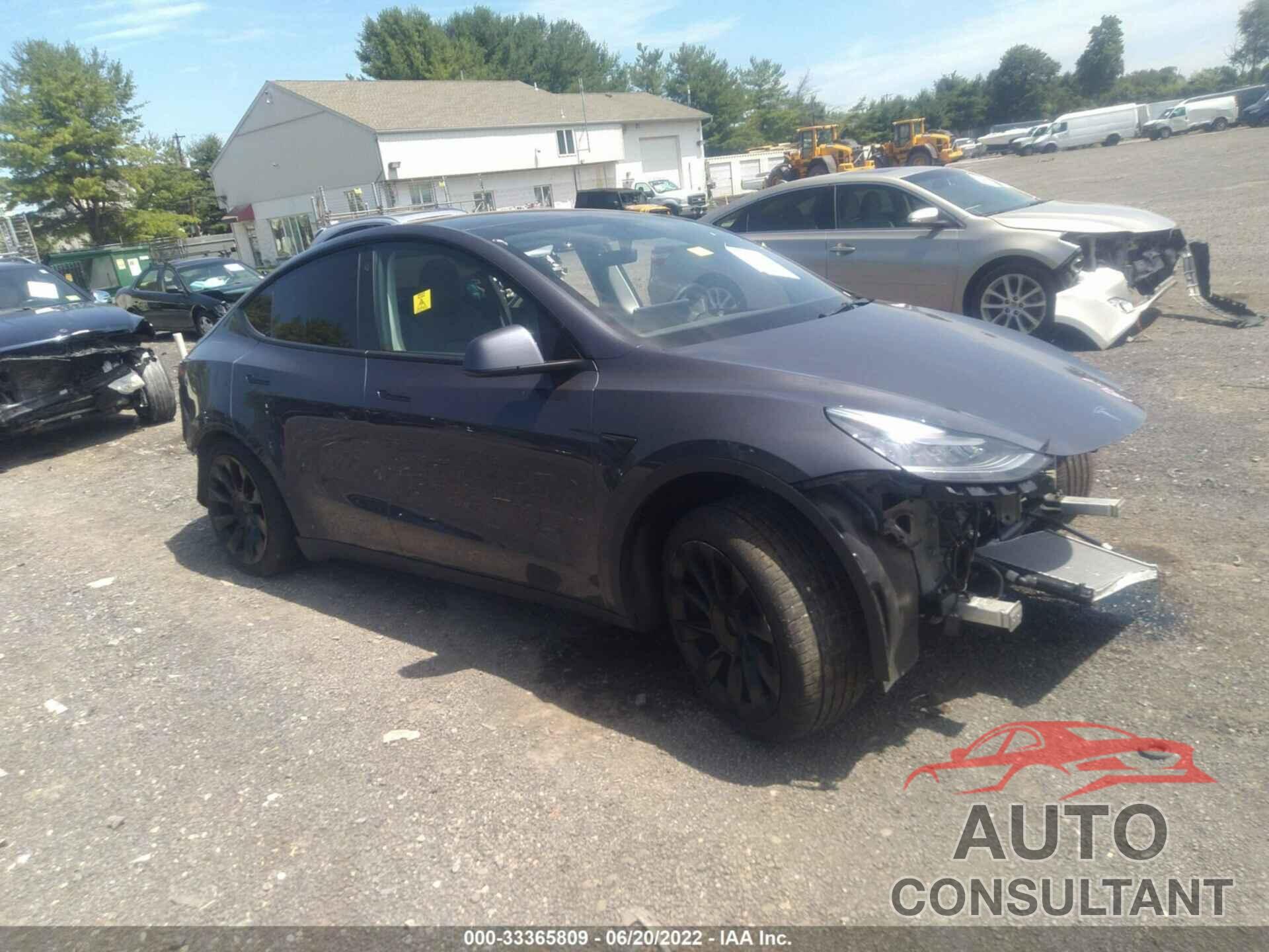 TESLA MODEL Y 2021 - 5YJYGDEE6MF091163
