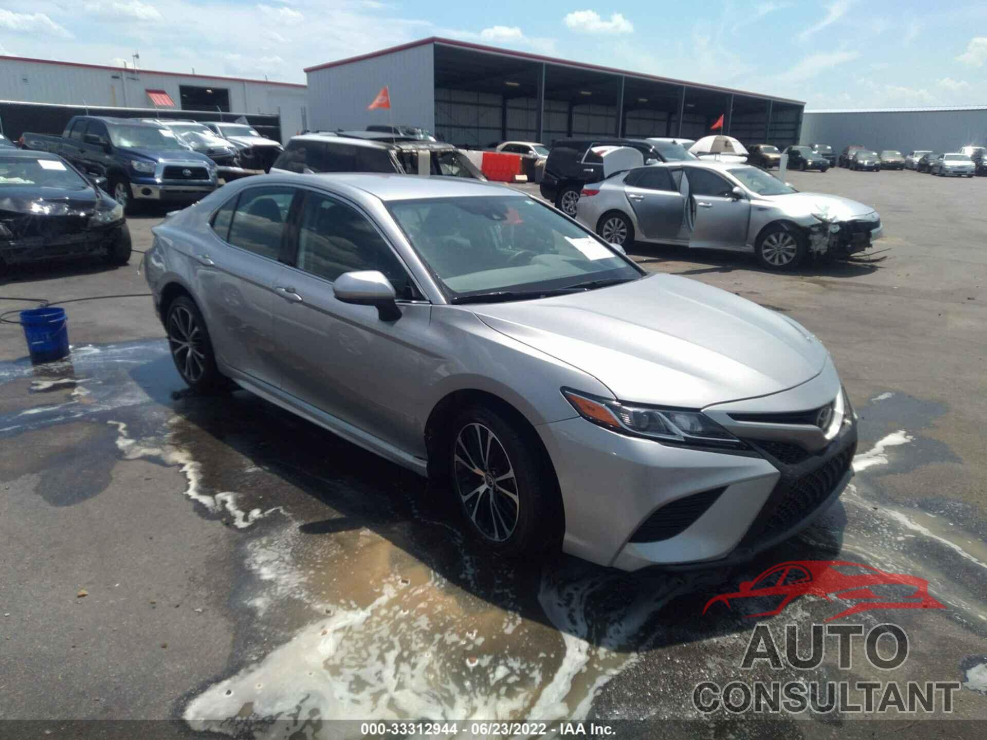 TOYOTA CAMRY 2020 - 4T1G11AK8LU993340
