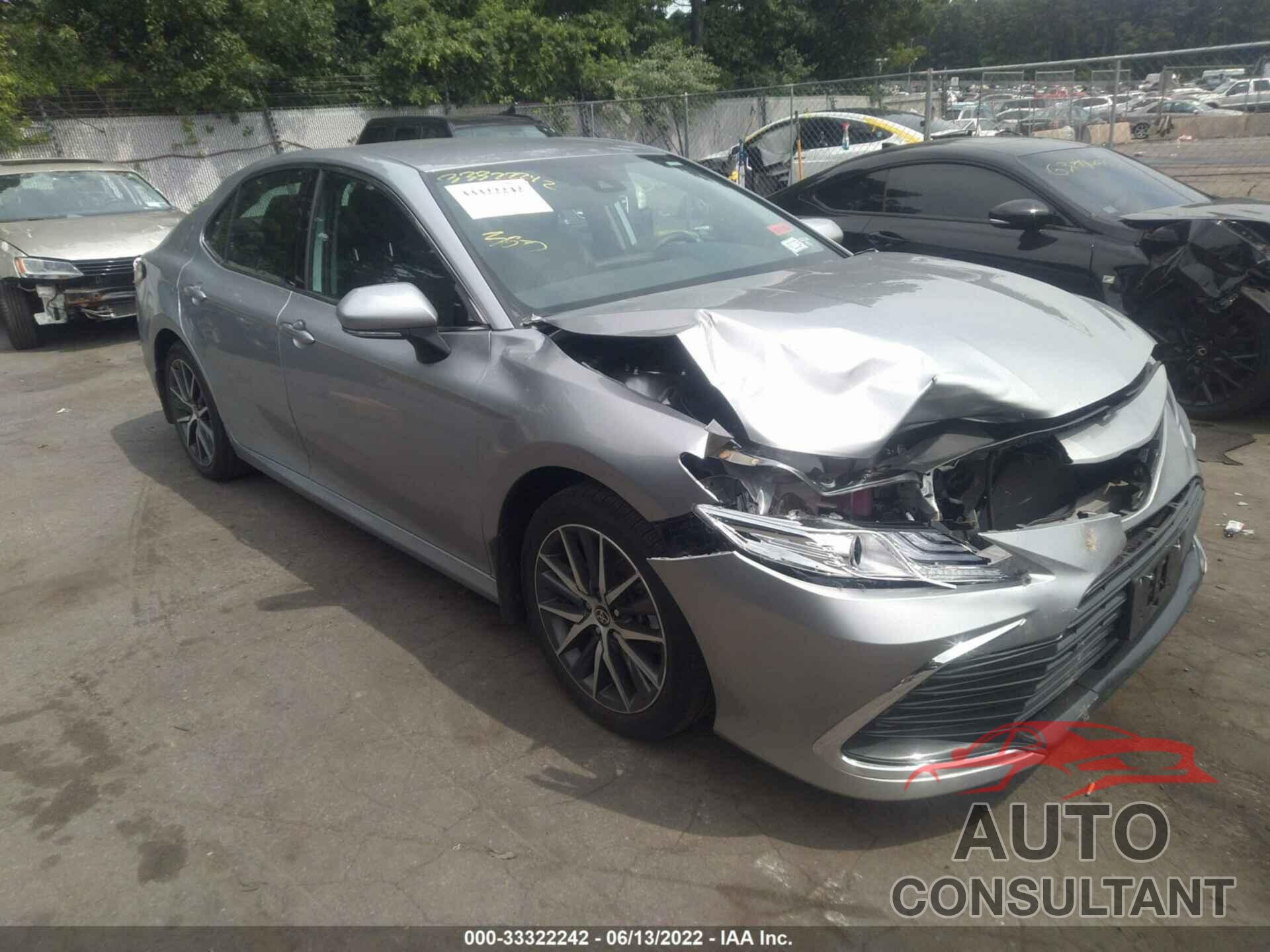 TOYOTA CAMRY 2021 - 4T1F31AK2MU569630