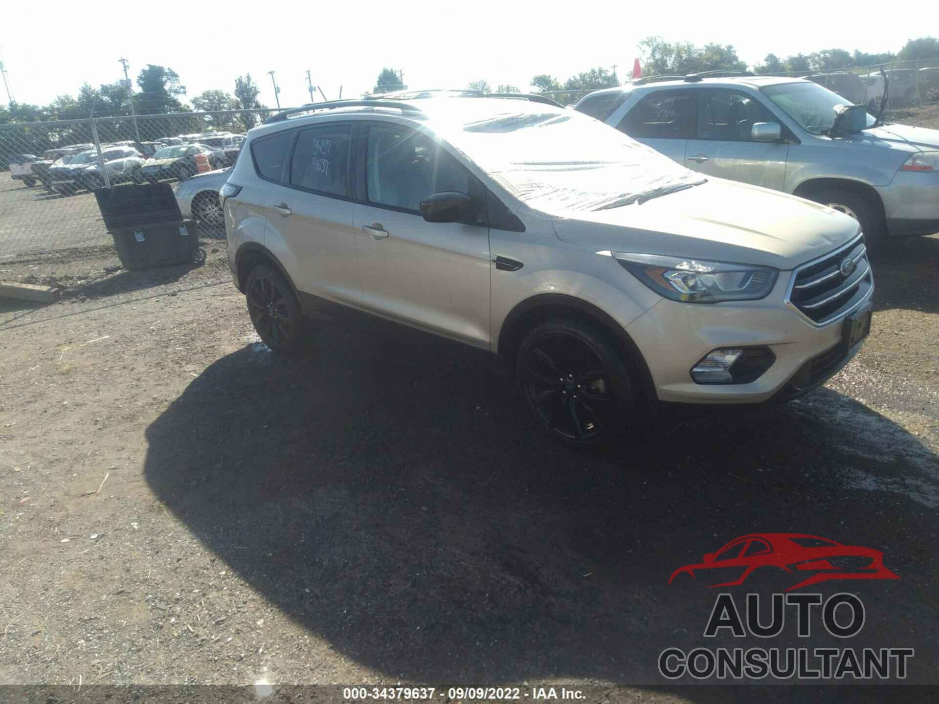 FORD ESCAPE 2018 - 1FMCU9GD7JUA17799