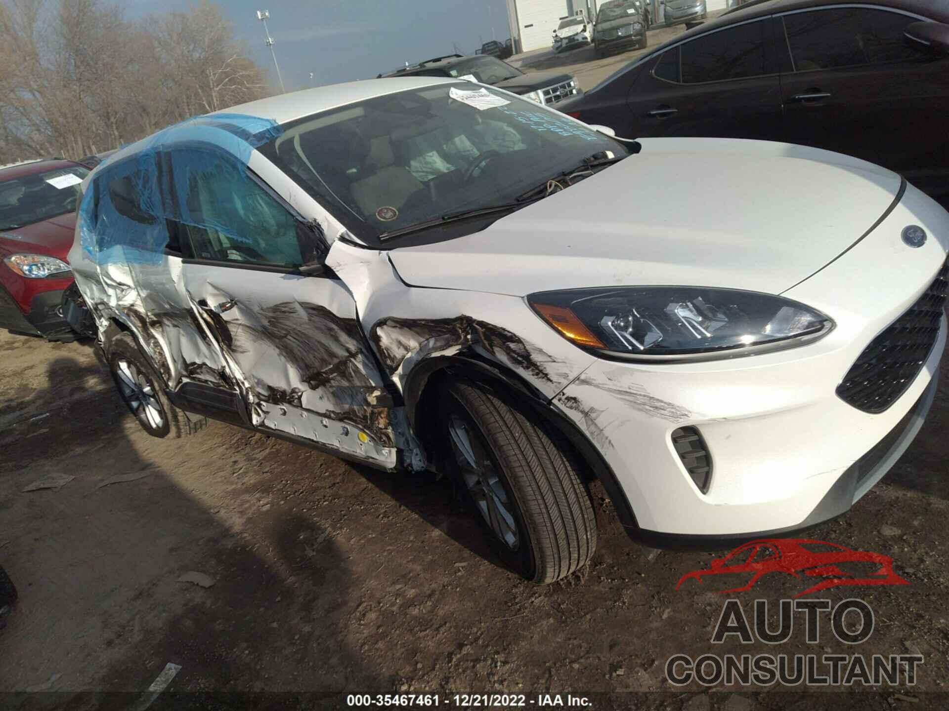FORD ESCAPE 2020 - 1FMCU0G64LUB48205