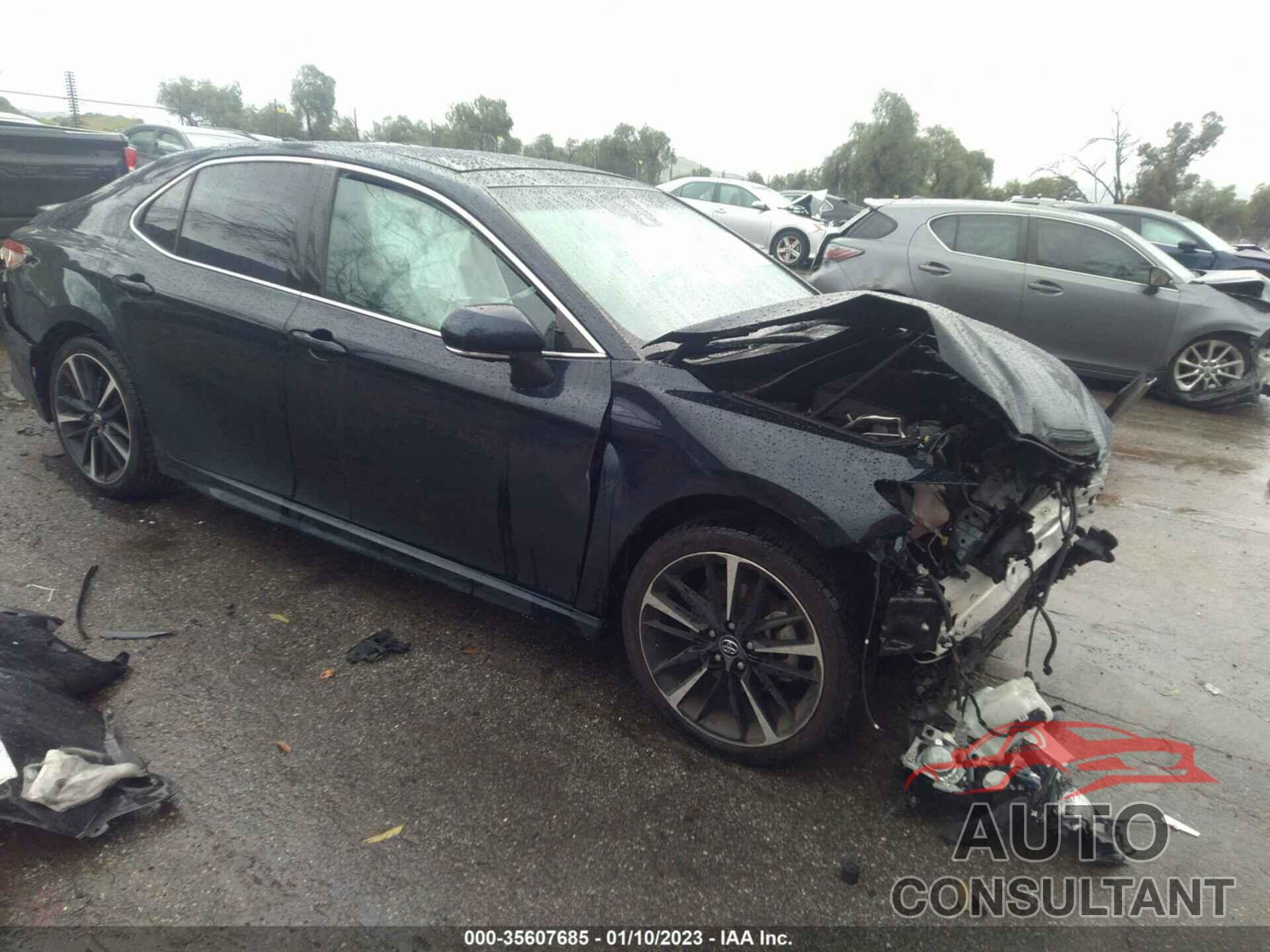 TOYOTA CAMRY 2018 - 4T1B61HK1JU619831
