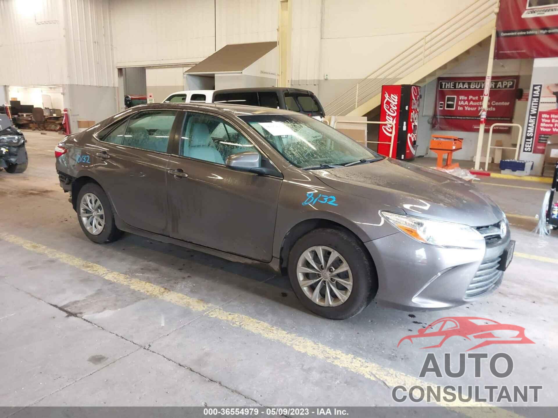 TOYOTA CAMRY 2016 - 4T4BF1FK8GR542957