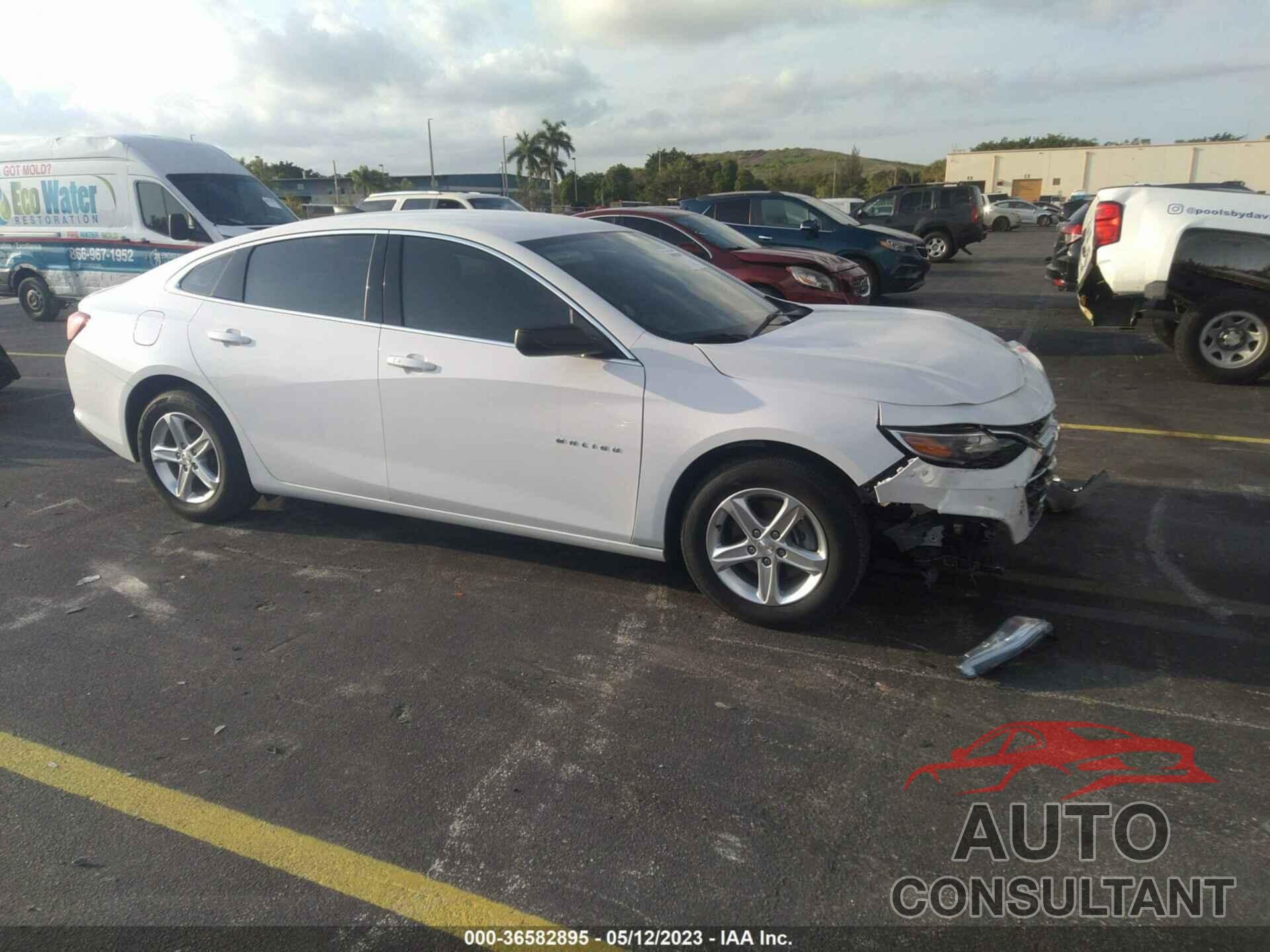 CHEVROLET MALIBU 2020 - 1G1ZB5ST2LF152748