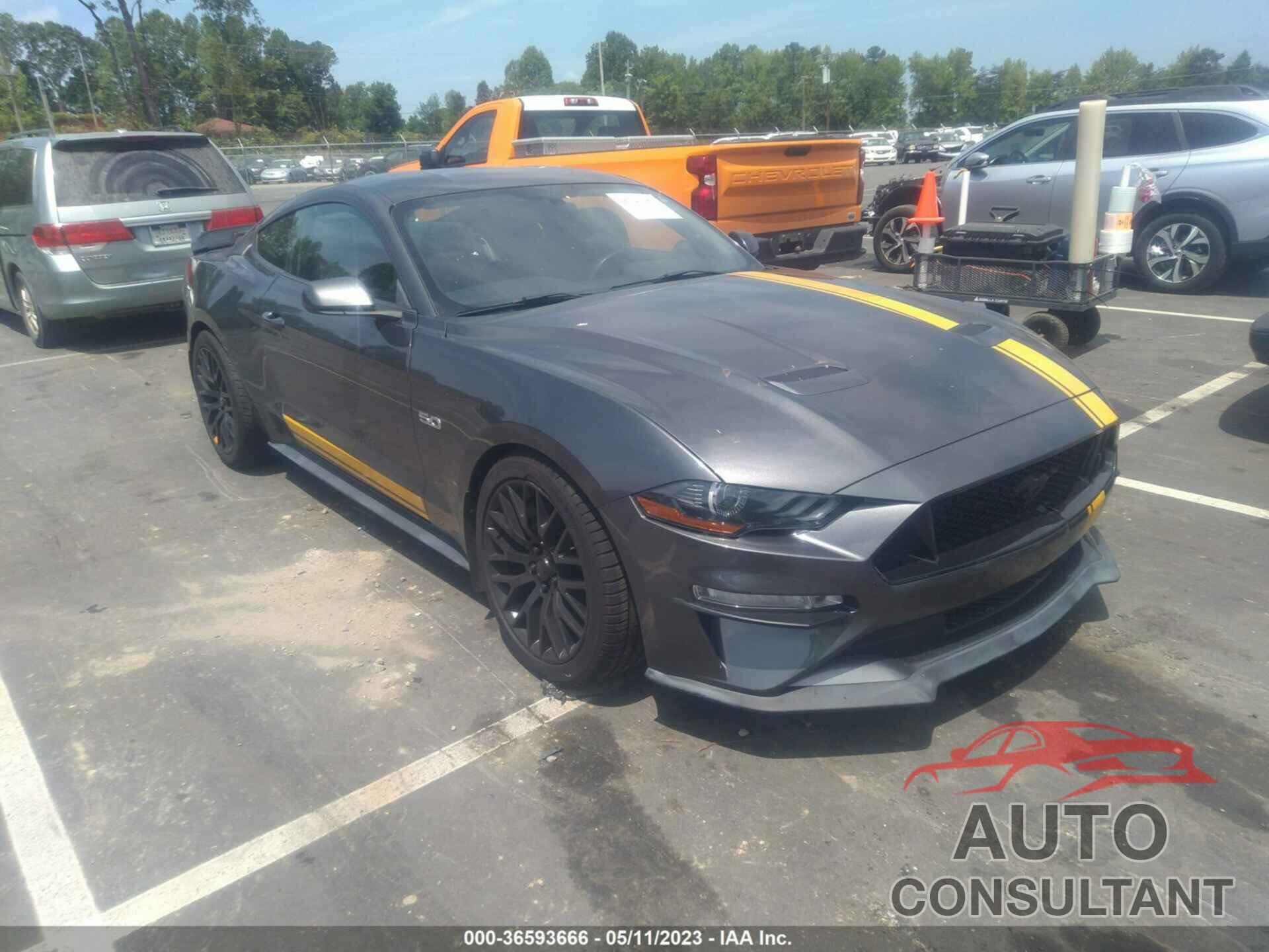 FORD MUSTANG 2018 - 1FA6P8CF0J5137454