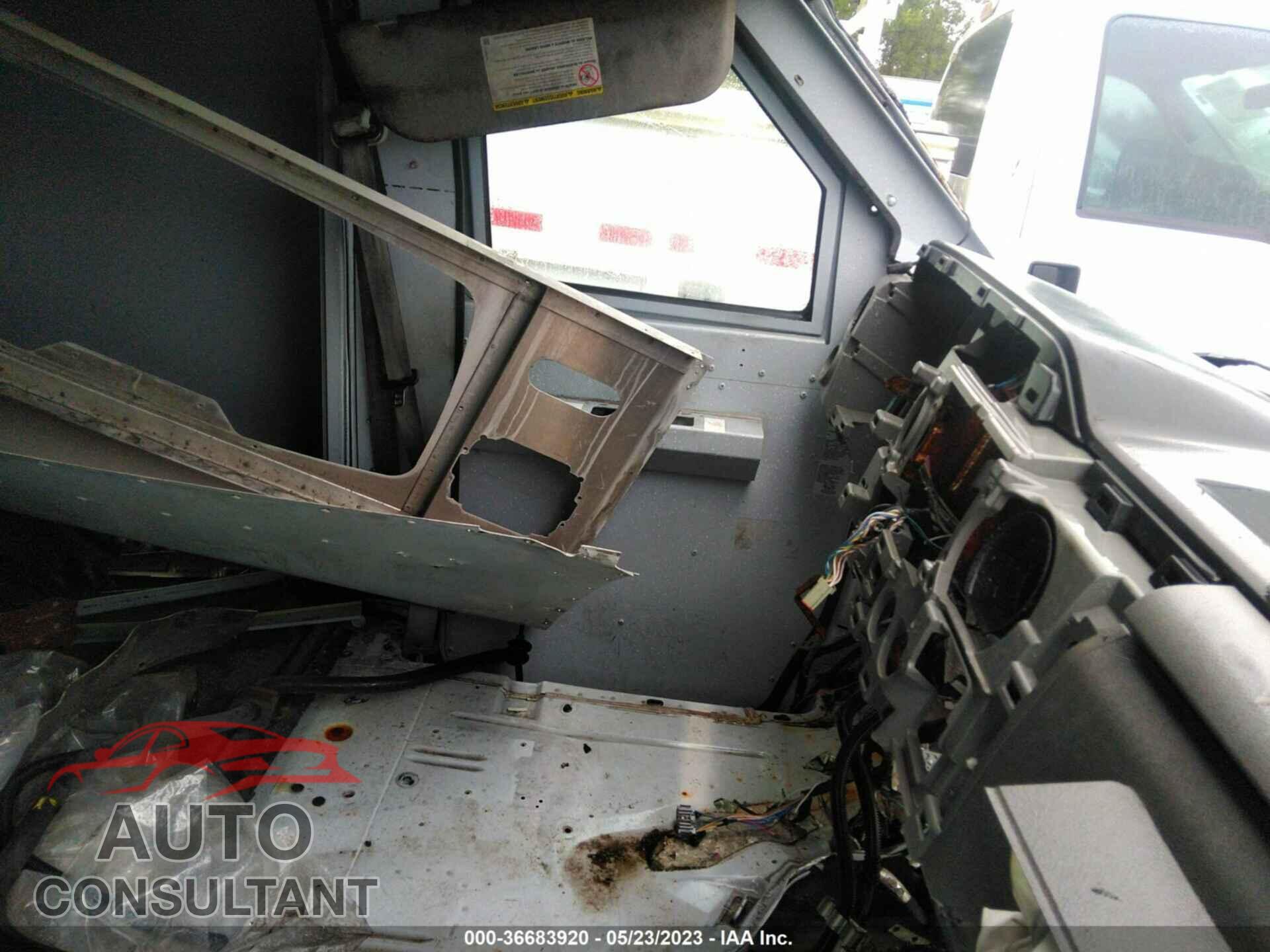 FORD E-450 CUTAWAY 2017 - 1FDXE4FS3HDC18207