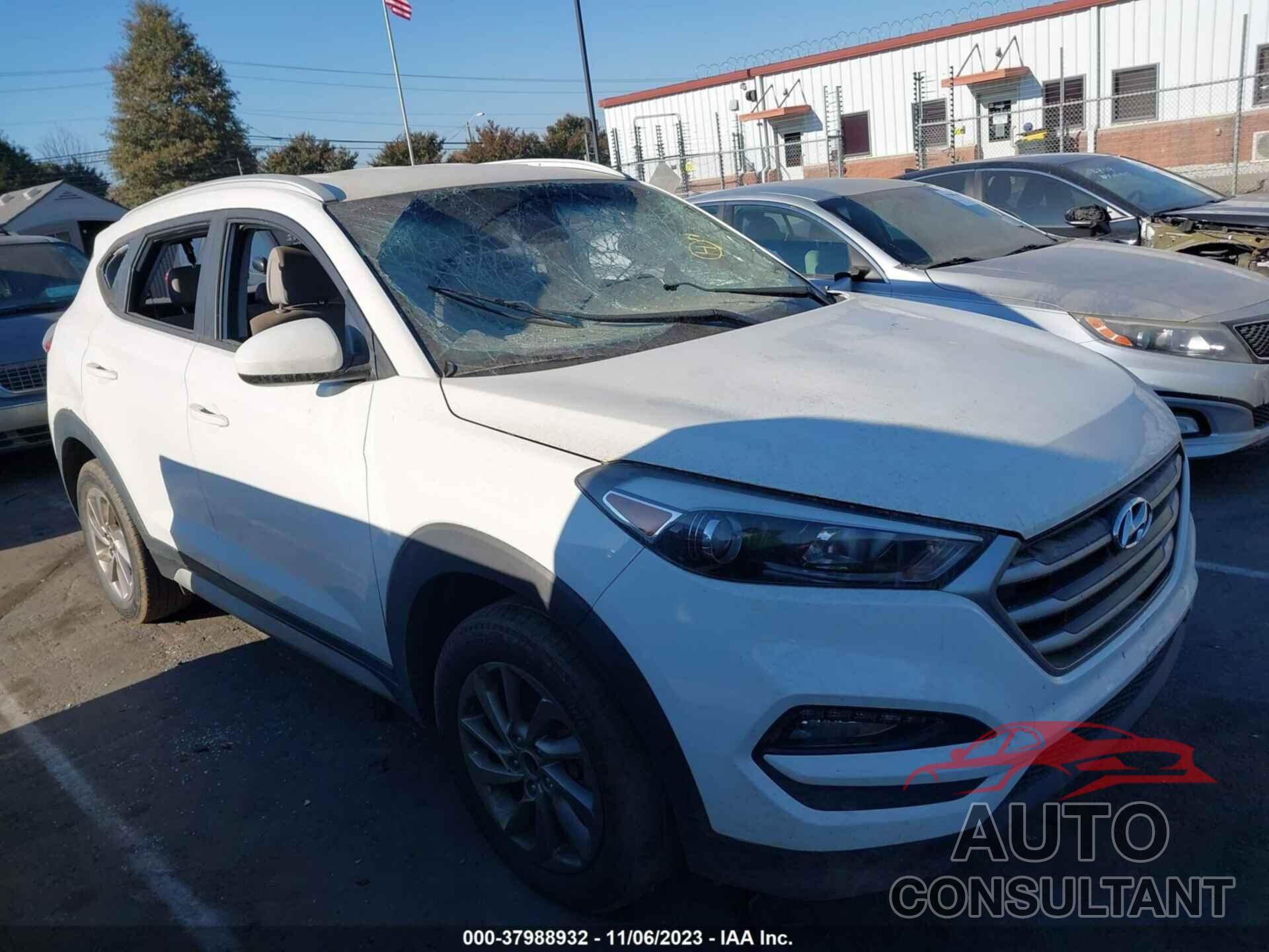 HYUNDAI TUCSON 2018 - KM8J33A41JU656051