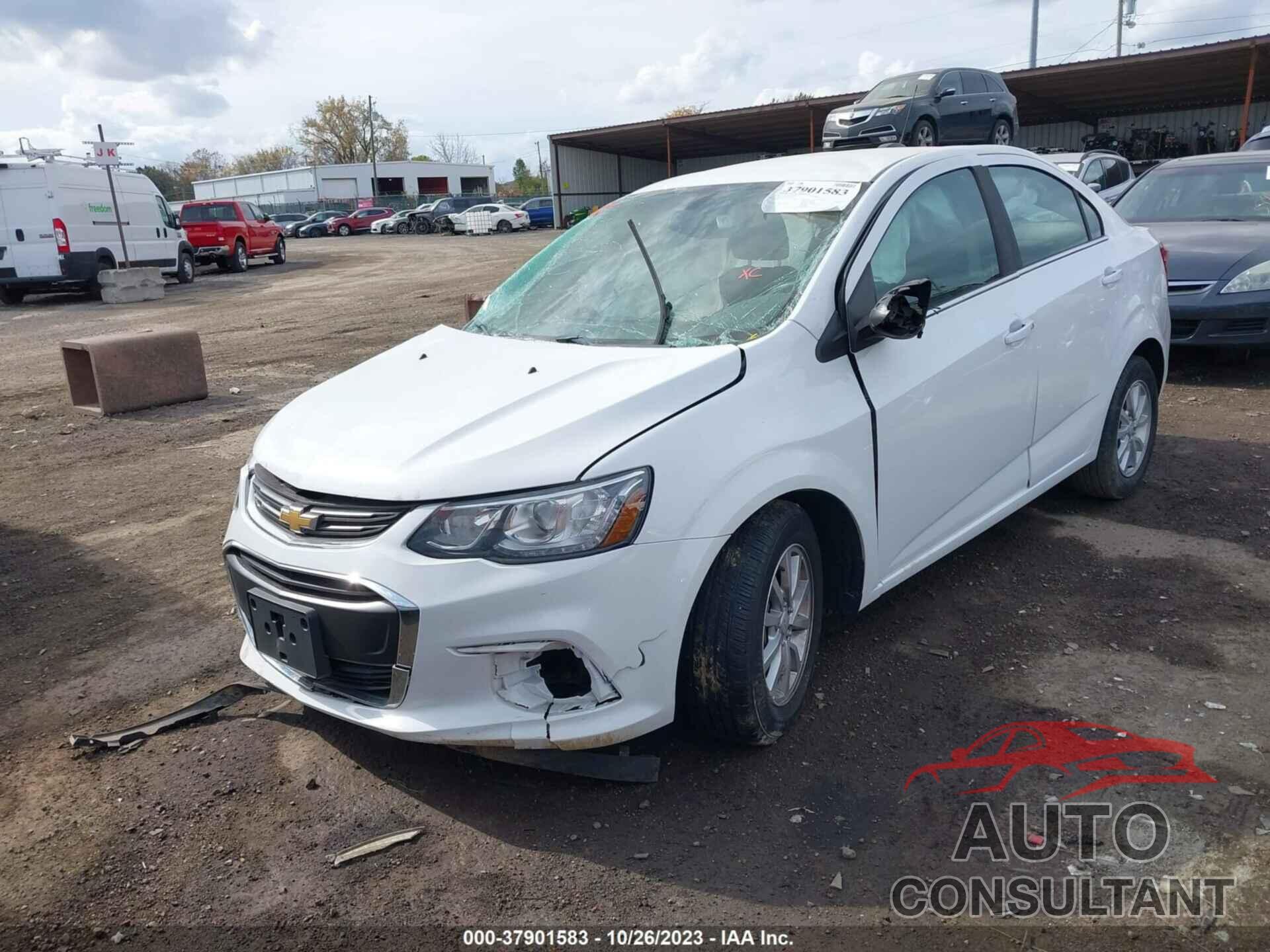 CHEVROLET SONIC 2018 - 1G1JD5SH5J4114345