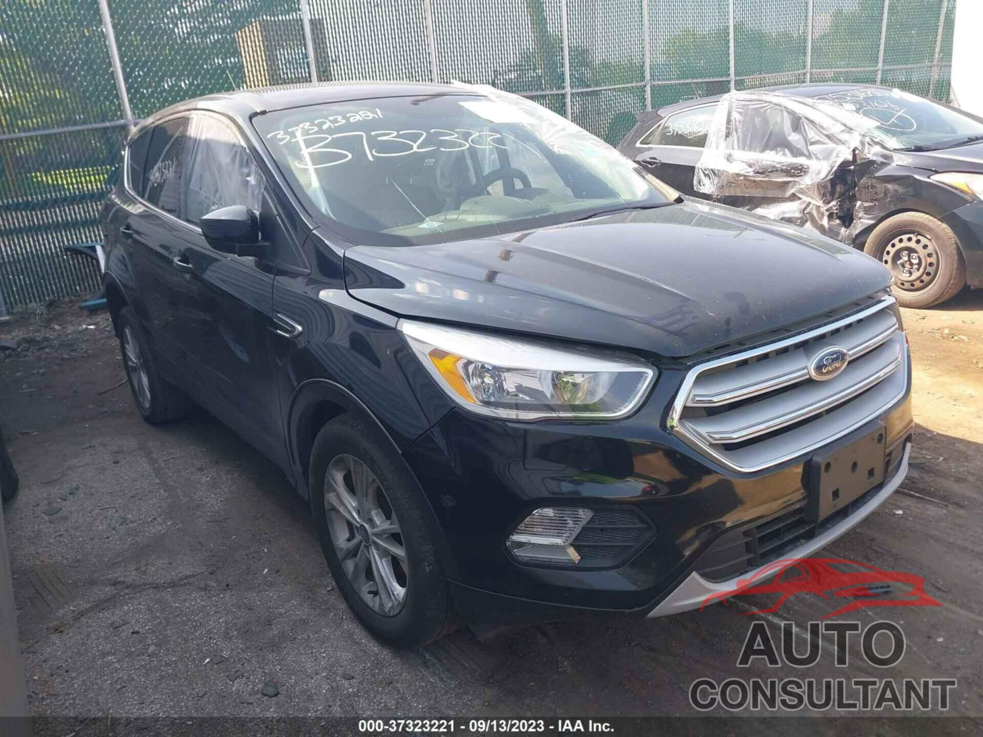 FORD ESCAPE 2017 - 1FMCU0GD1HUD25394